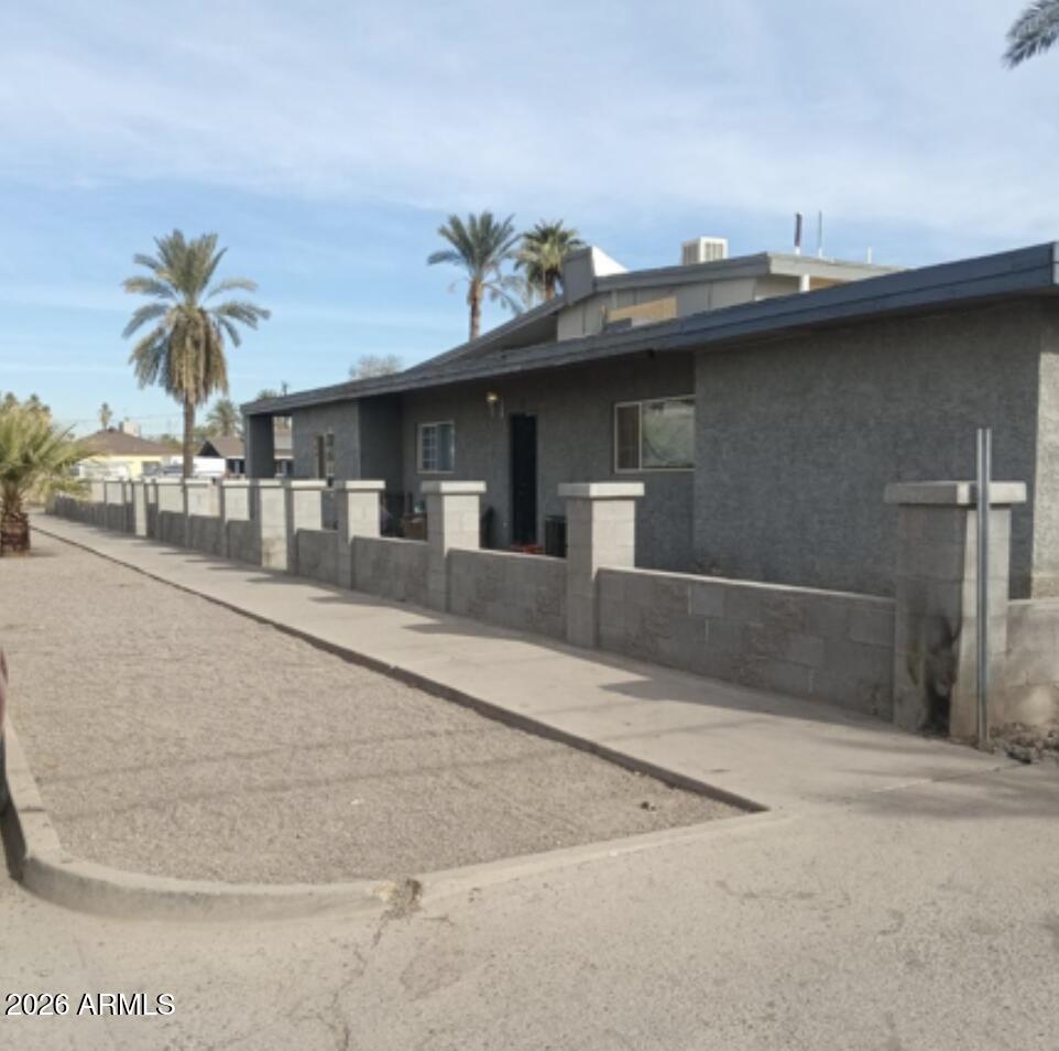 2045 W WASHINGTON Street