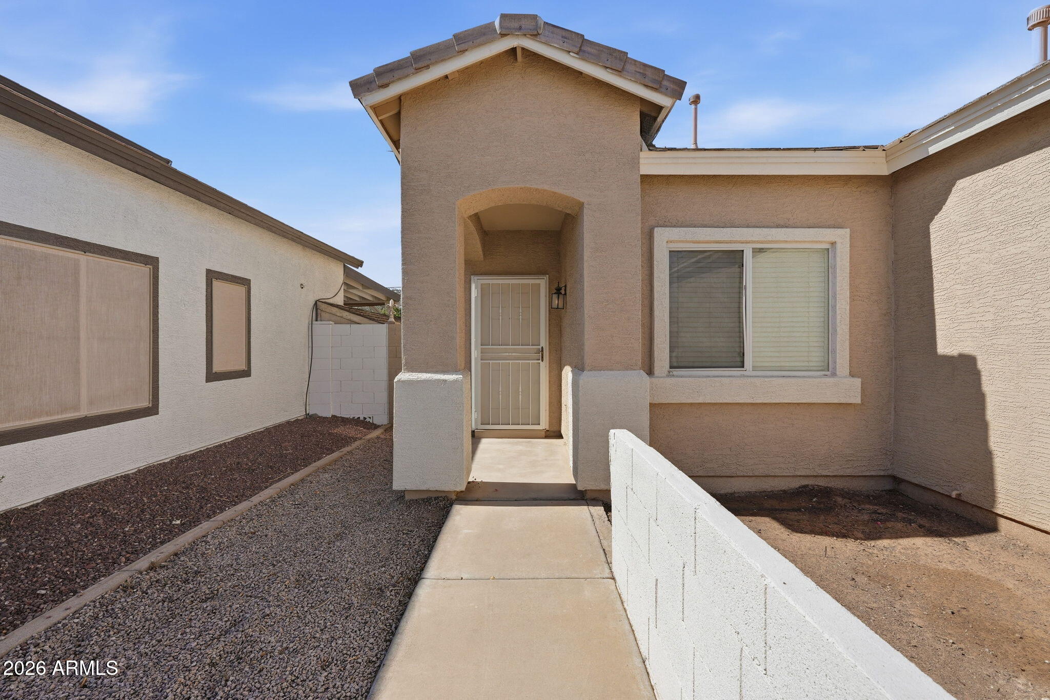 815 W SPRUELL Avenue