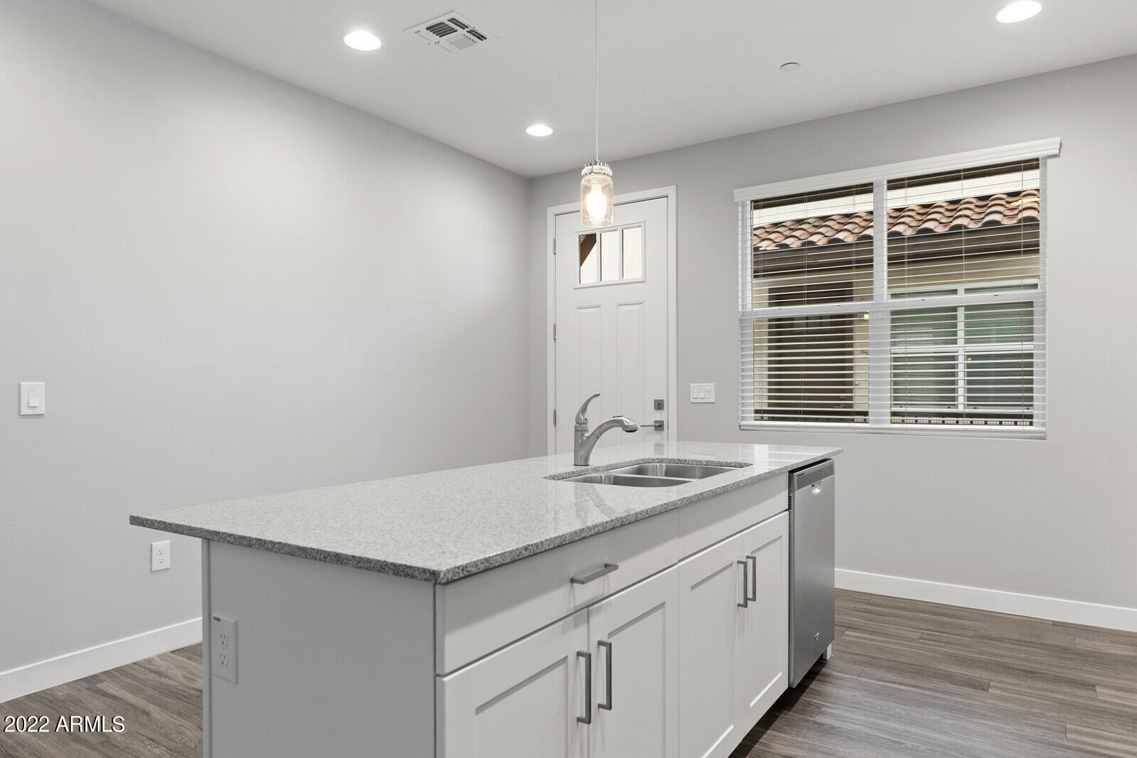 2245 N Dayton Street 4