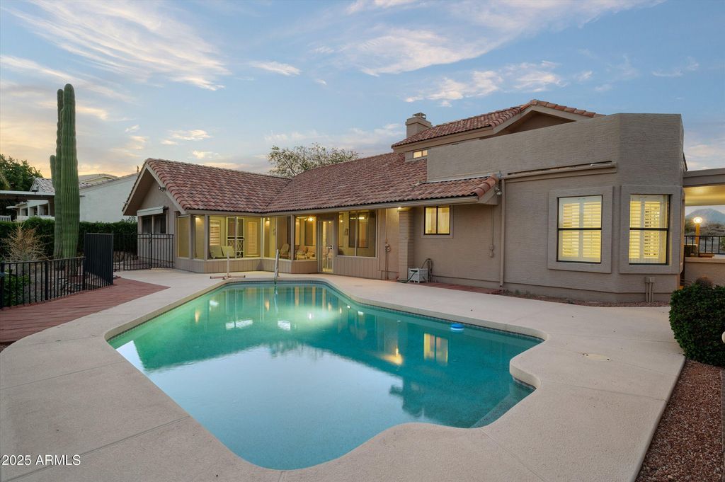 Photo of 15489 E Palisades Blvd Boulevard, Fountain Hills, AZ 85268 (MLS # 6927597)