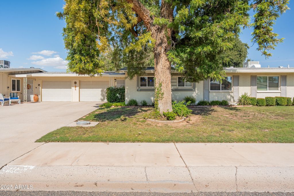 Photo of 10926 W Abbott Avenue, Sun City, AZ 85351 (MLS # 6935721)