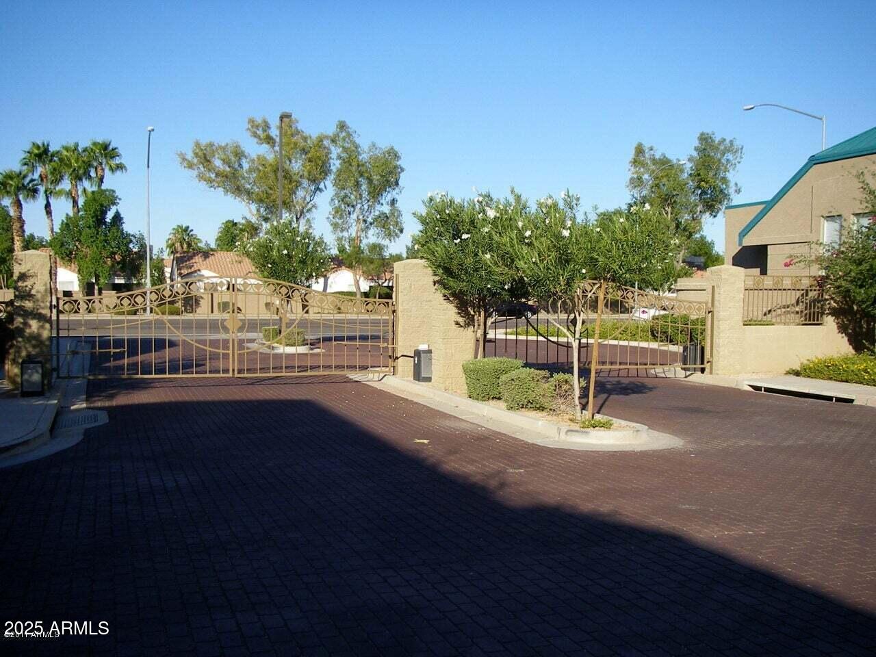 1015 S VAL VISTA Drive 8