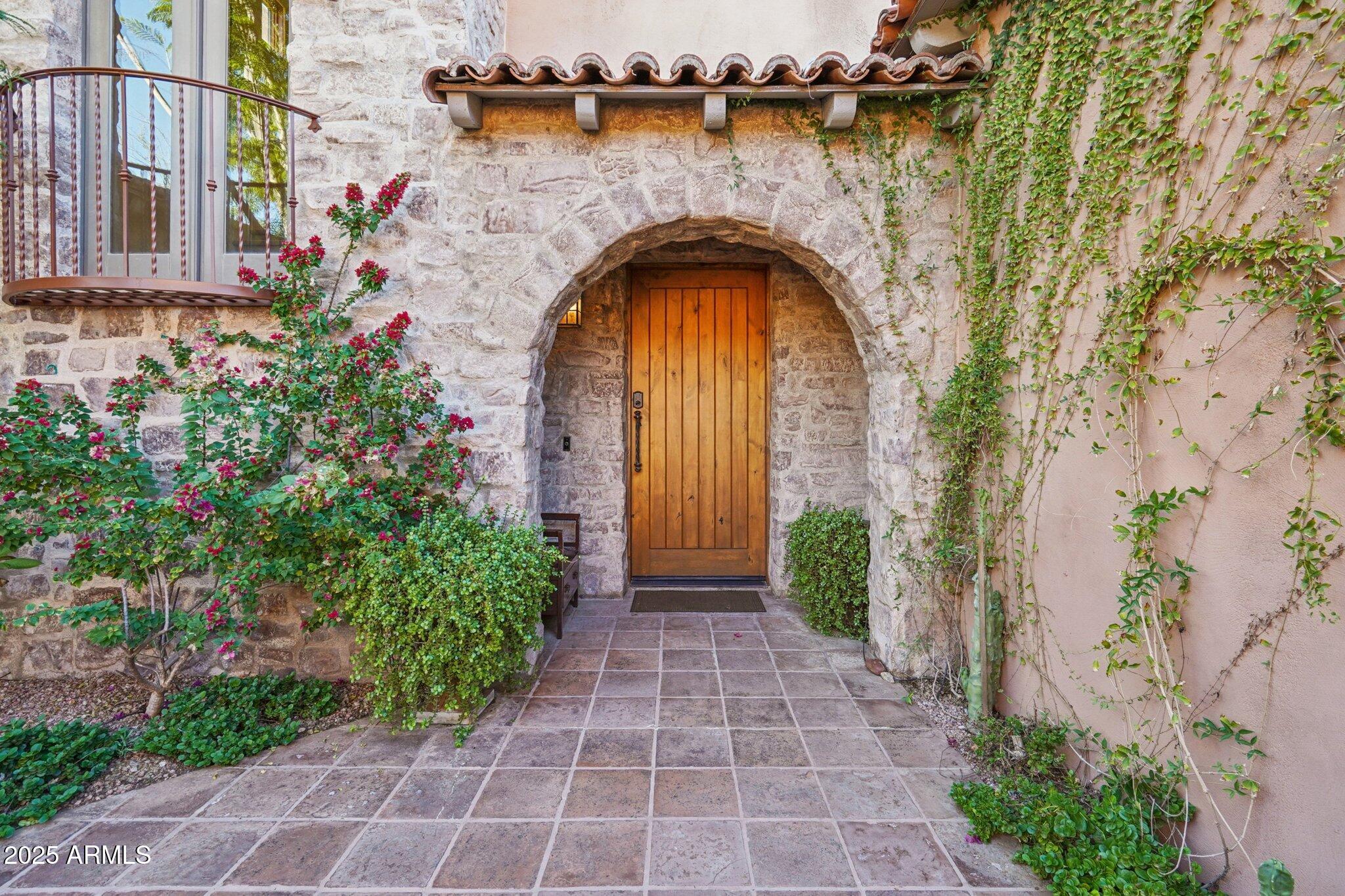 7460 E GOLDEN EAGLE Circle