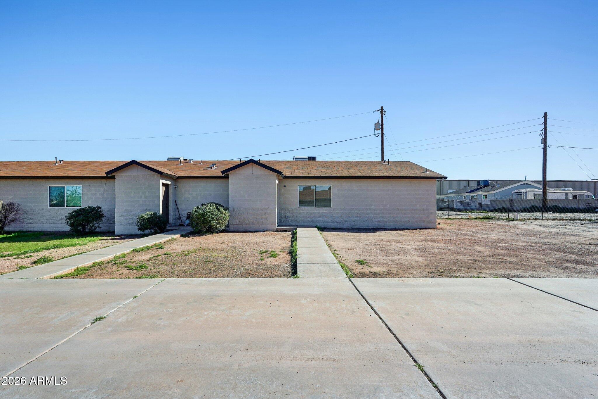 1344 E Pueblo Avenue