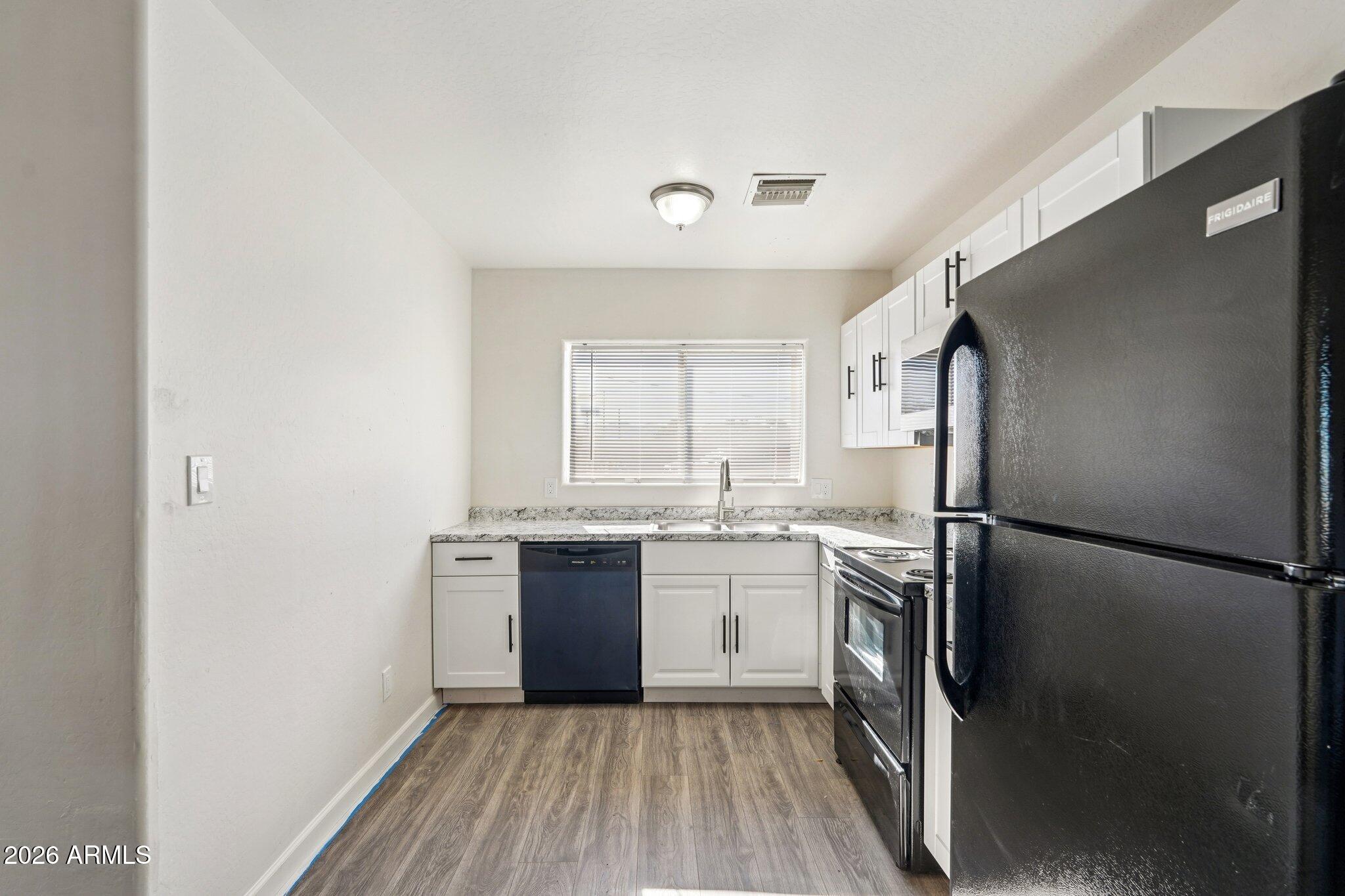 1344 E Pueblo Avenue