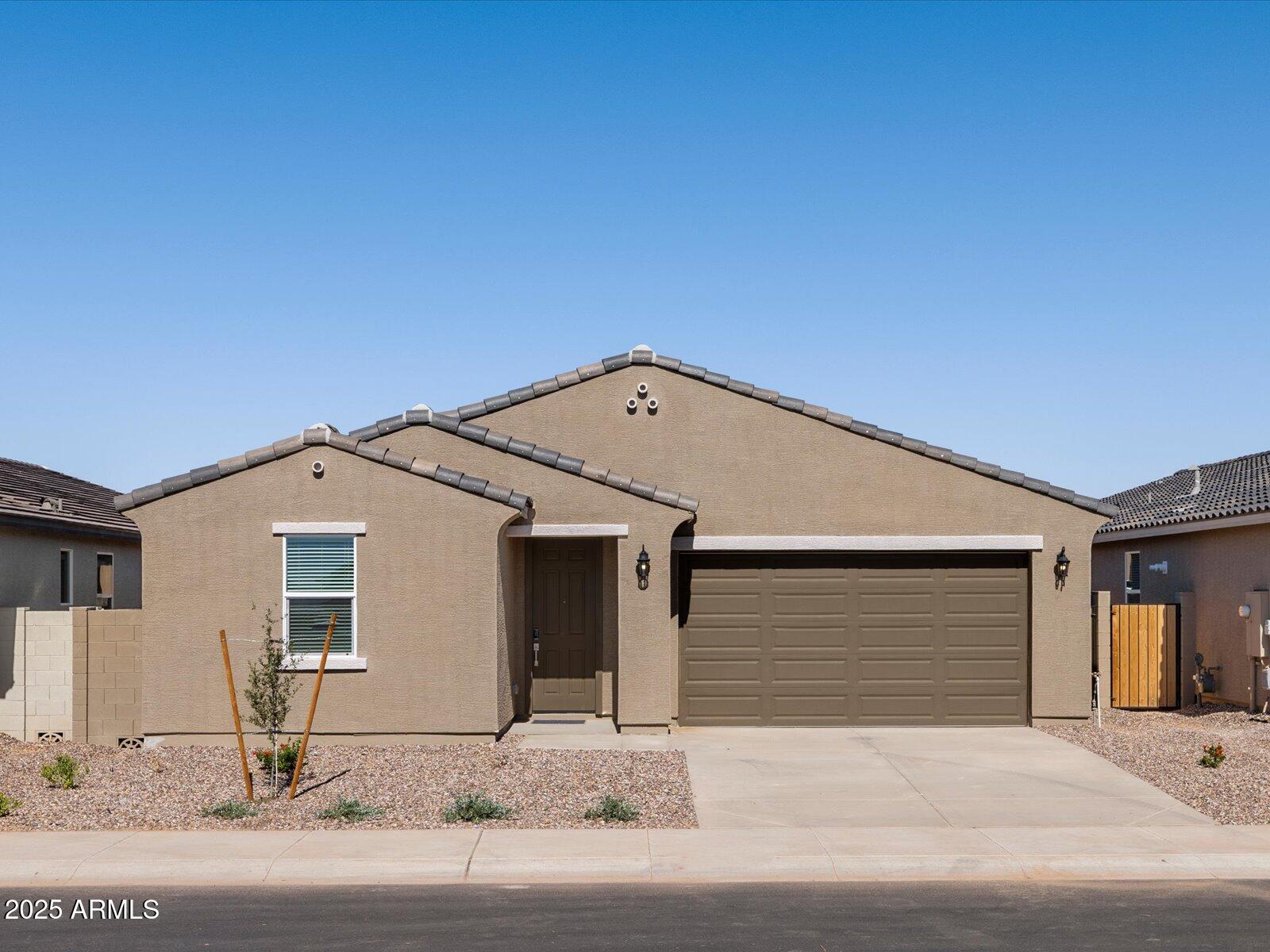 2520 E Grenache Road