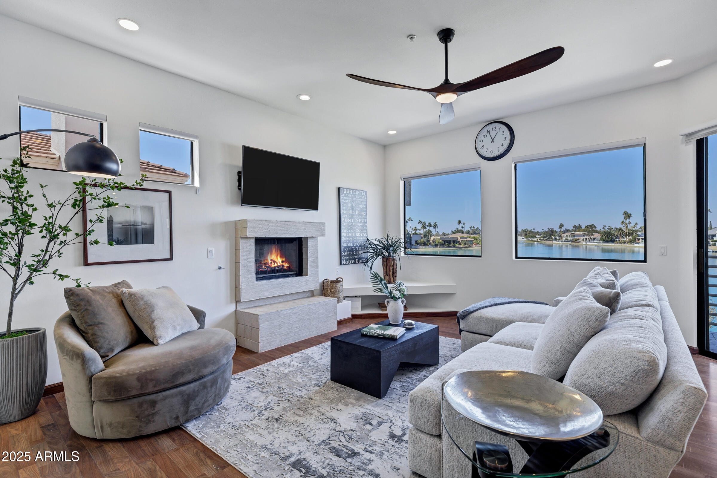 8270 N HAYDEN Road 2010