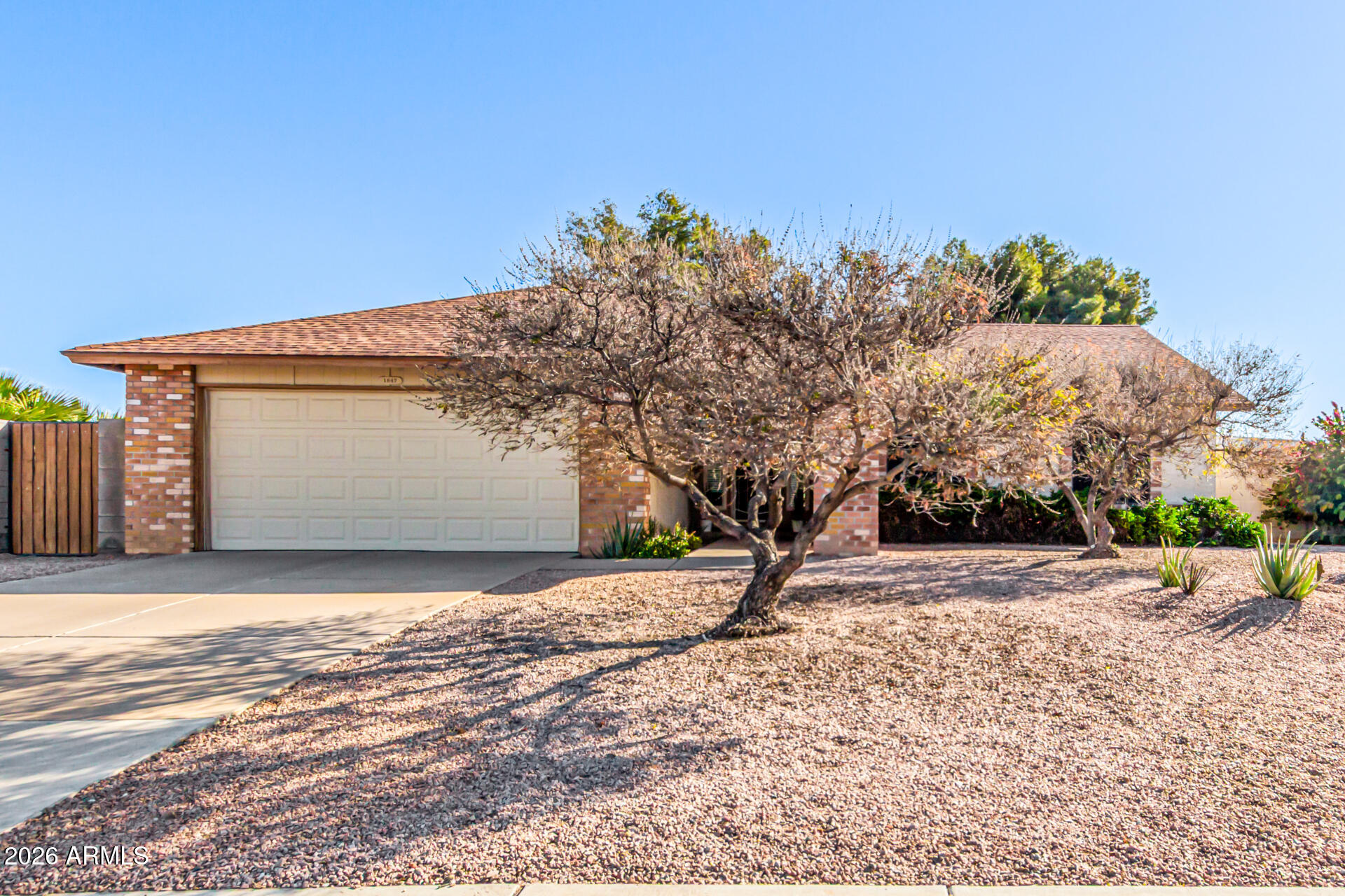 1647 N BULLMOOSE Drive