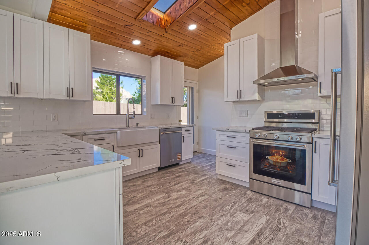21 HUMMINGBIRD Circle