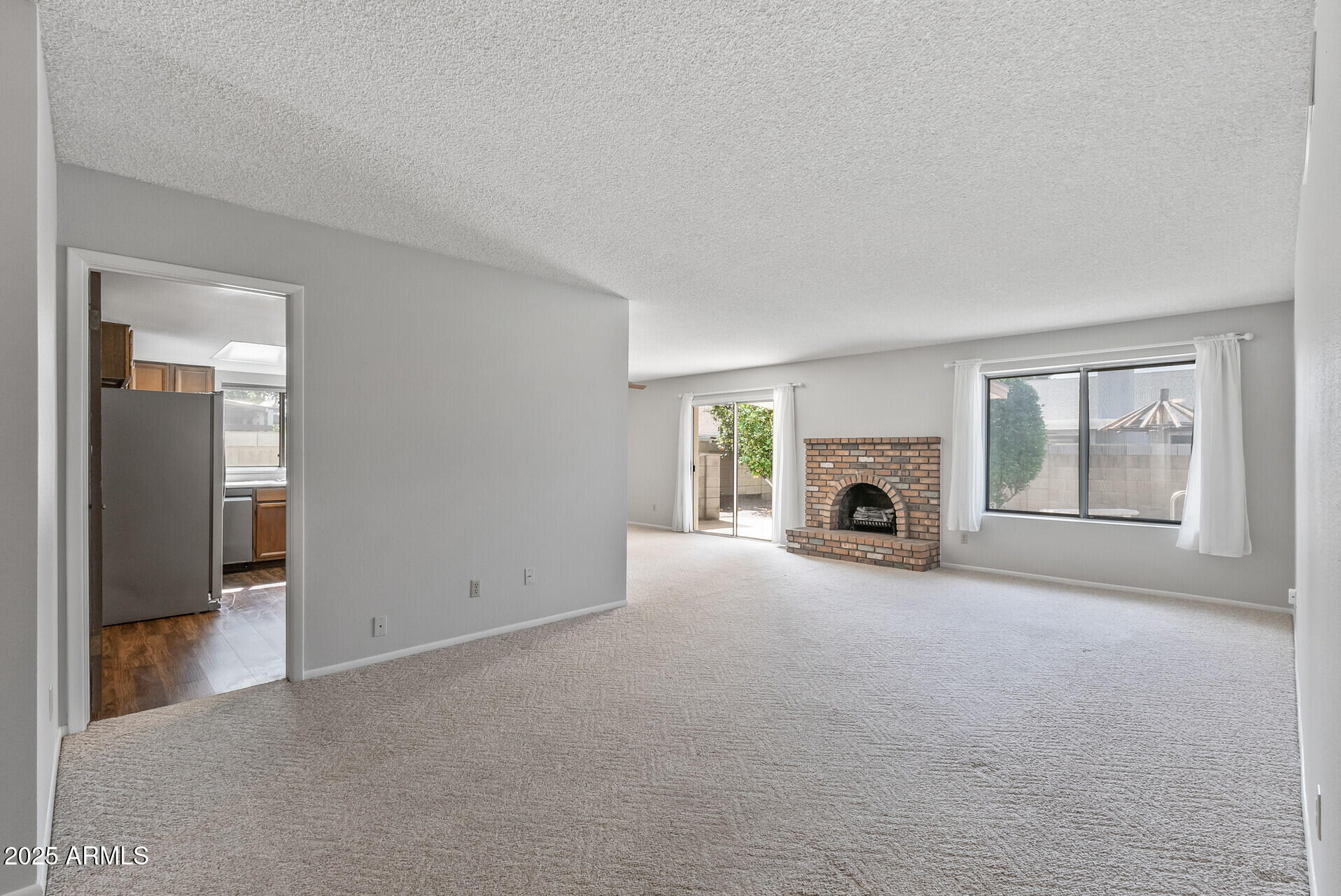 3407 E Pueblo Avenue
