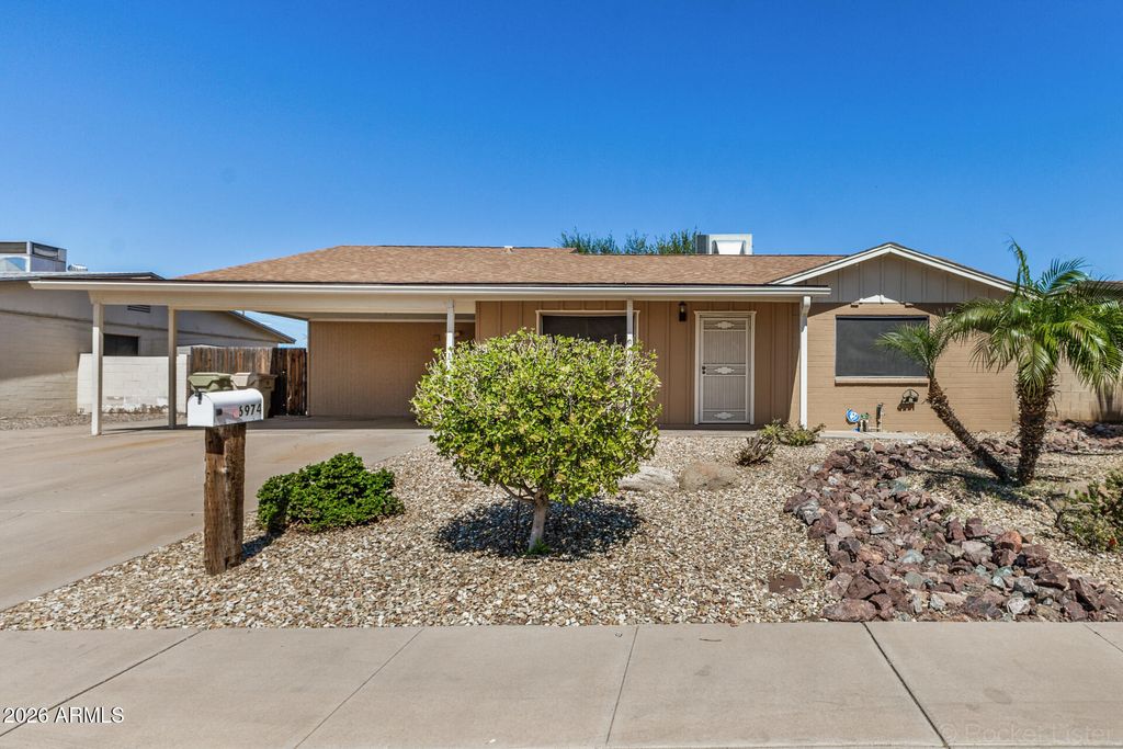 Photo of 6974 W Palo Verde Drive, Glendale, AZ 85303 (MLS # 7000697)
