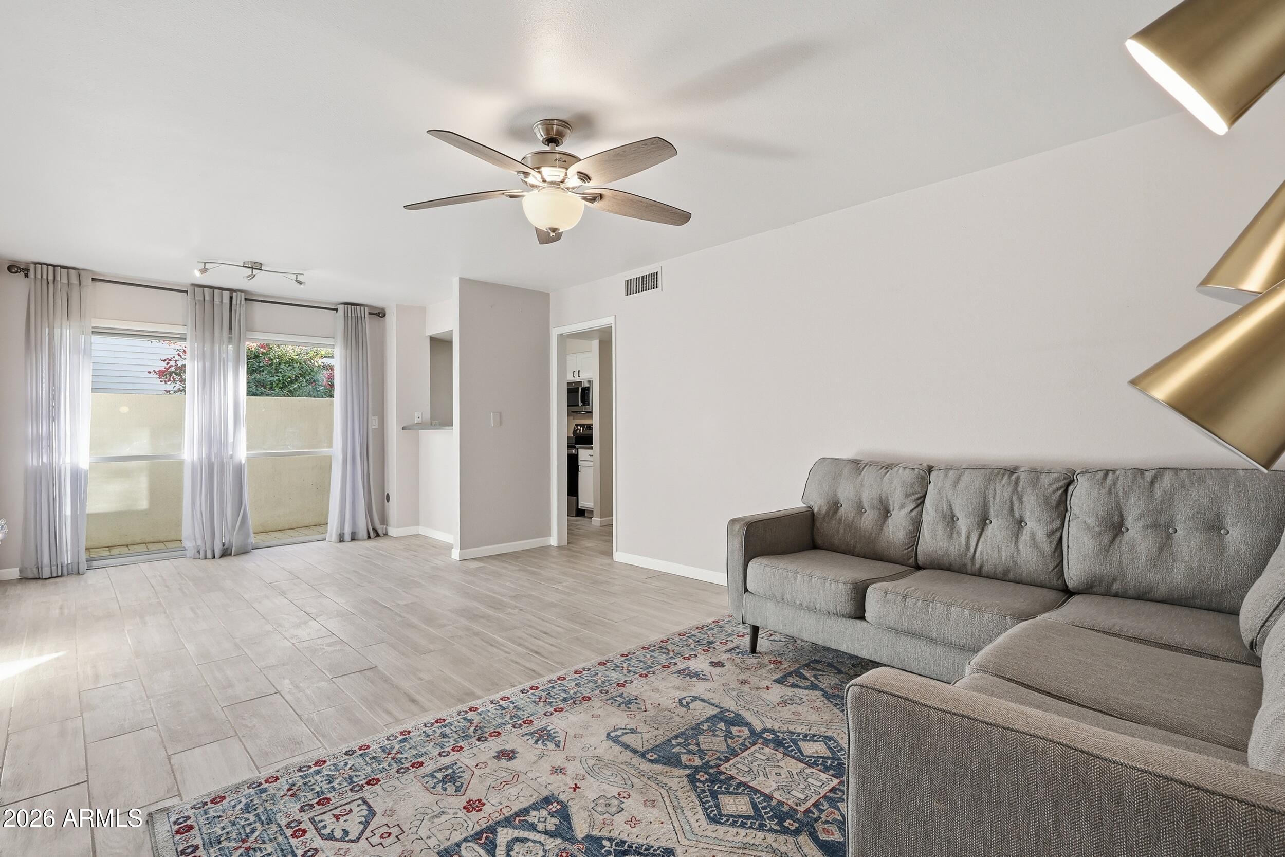 5135 N 10TH Street 9