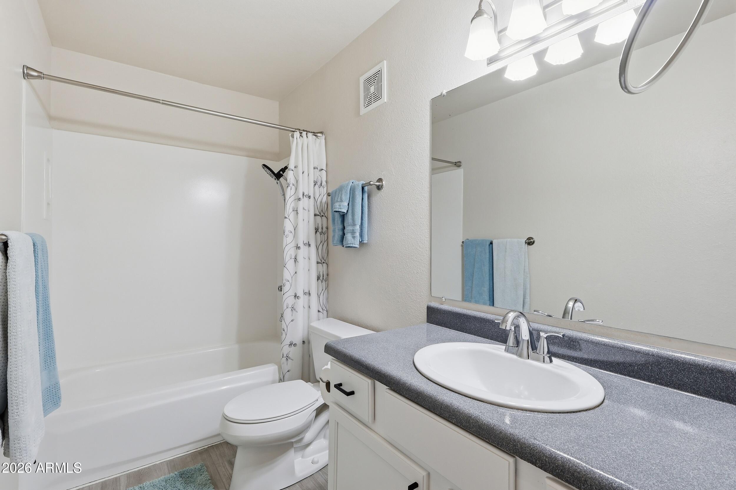 5135 N 10TH Street 9