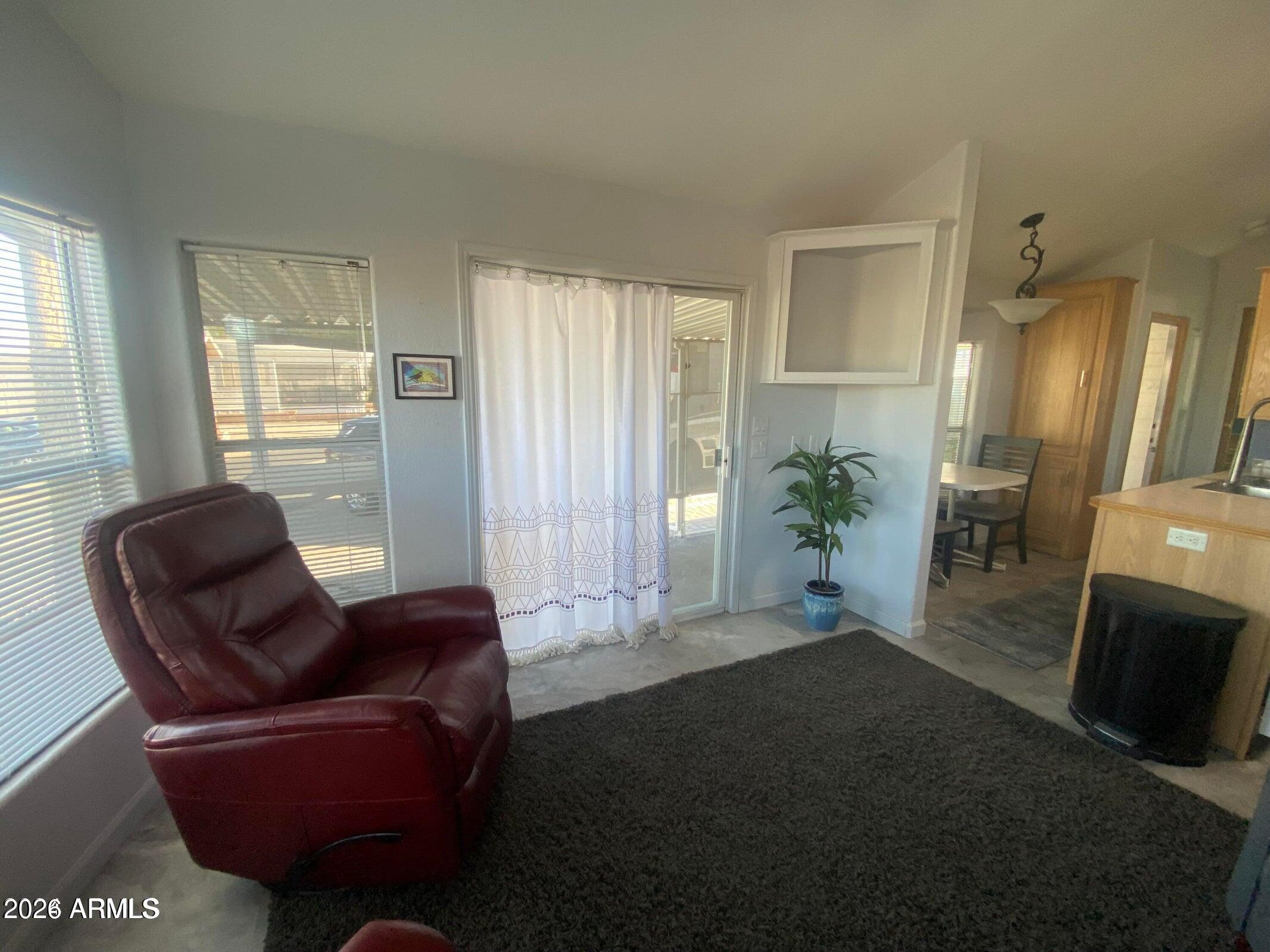 2205 W KLAMATH Avenue 205