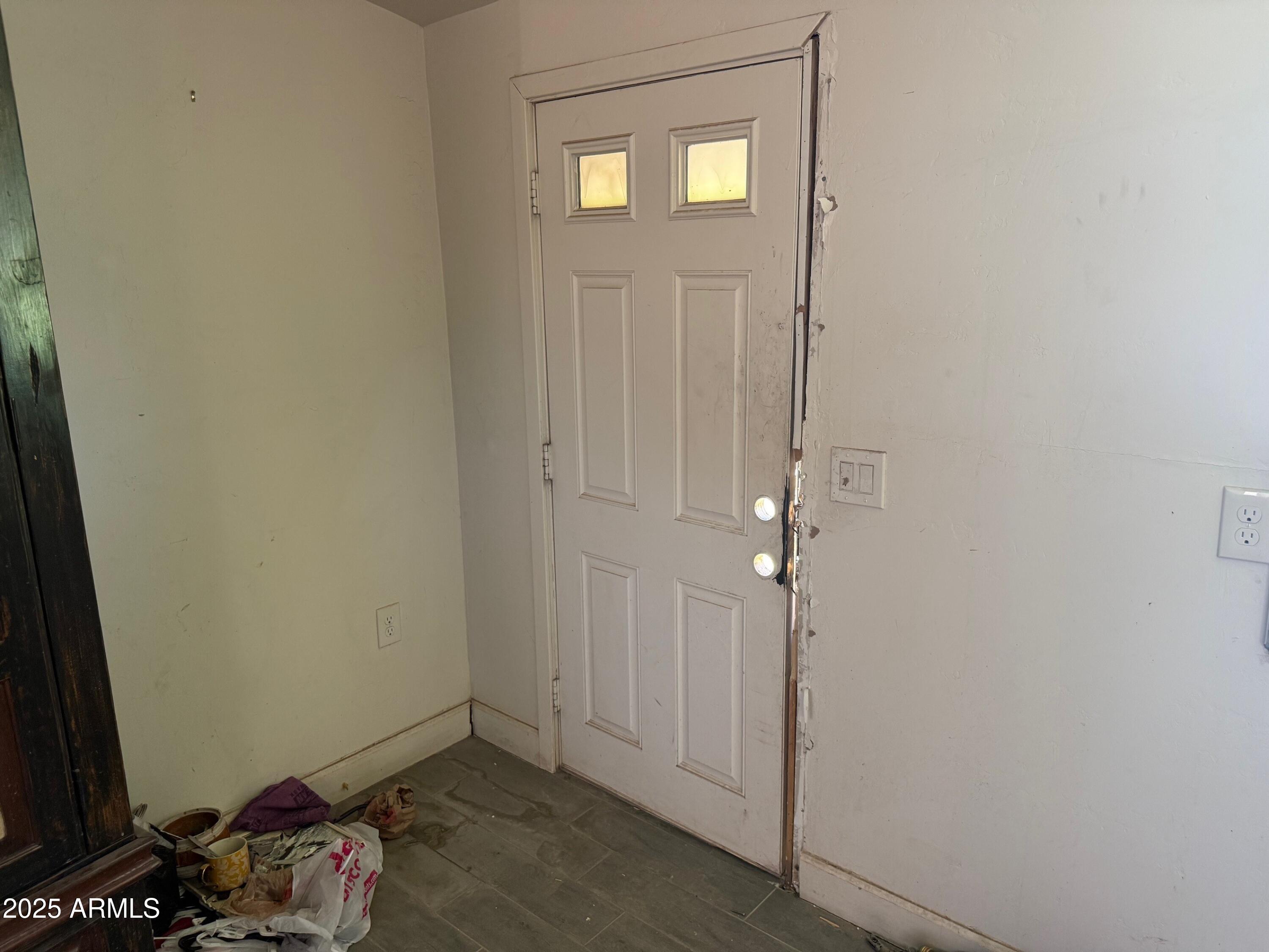 1535 E CHRISTY Drive