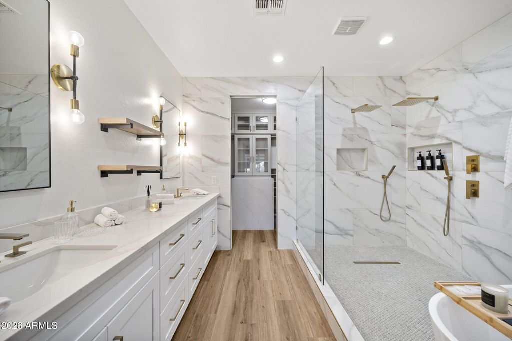 Photo of 14 W Blue Ridge Way, Chandler, AZ 85248 (MLS # 6980211)