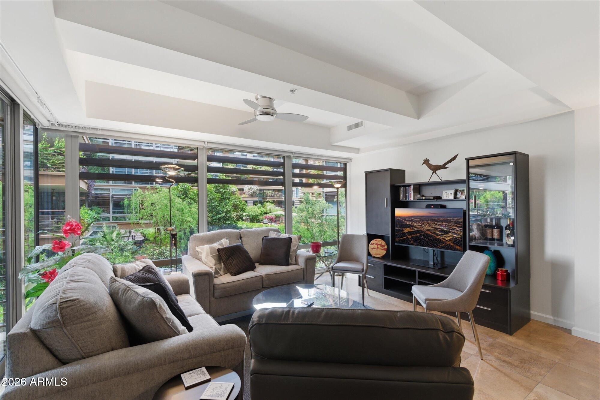 7137 E Rancho Vista 2009
