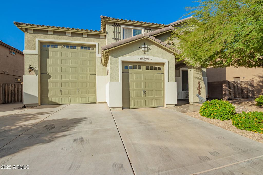 Photo of 12002 W Calle Hermosa Lane, Avondale, AZ 85323 (MLS # 6933596)