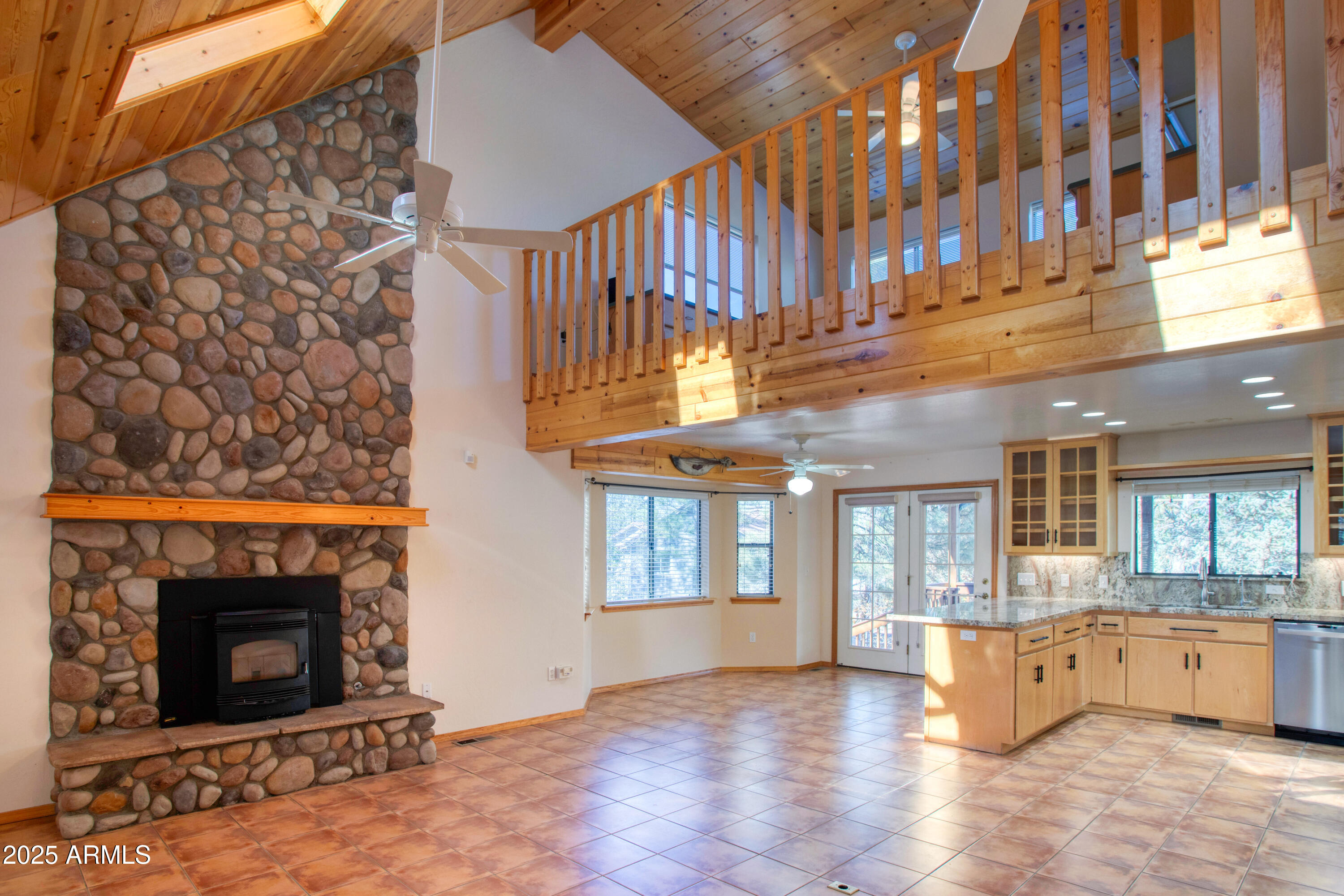 2526 CHIRICAHUA Drive