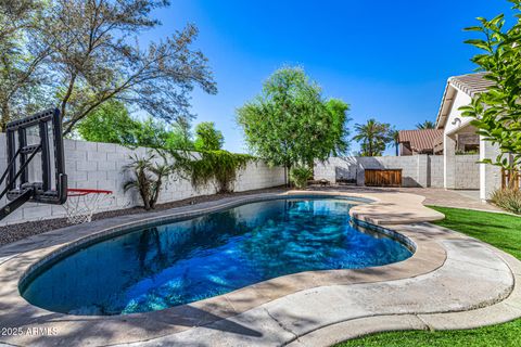 2028 S ESMERALDA -- Mesa AZ 85209