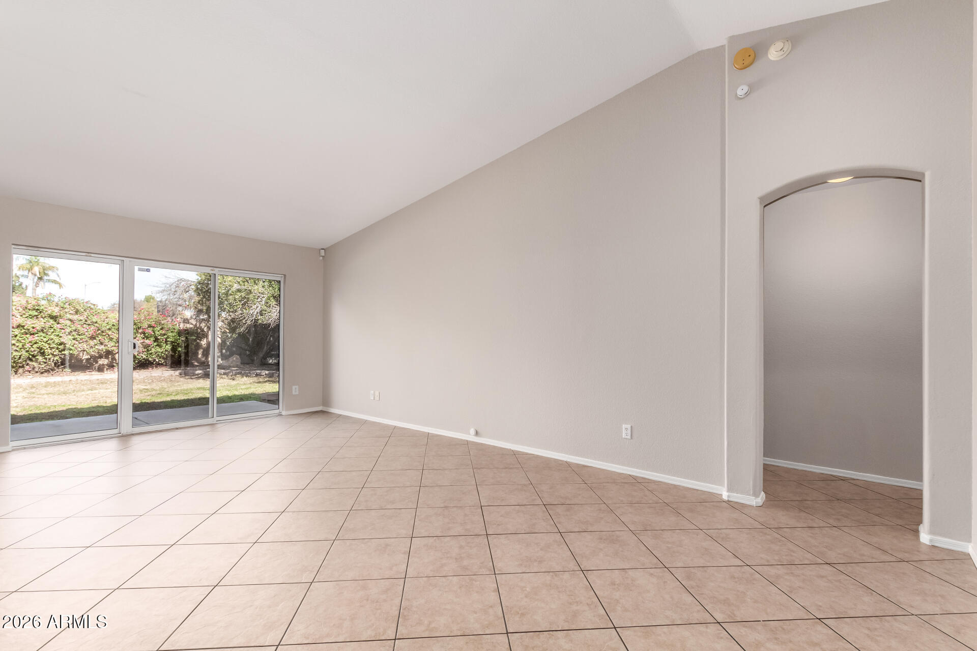 3356 E ROSEMONTE Drive