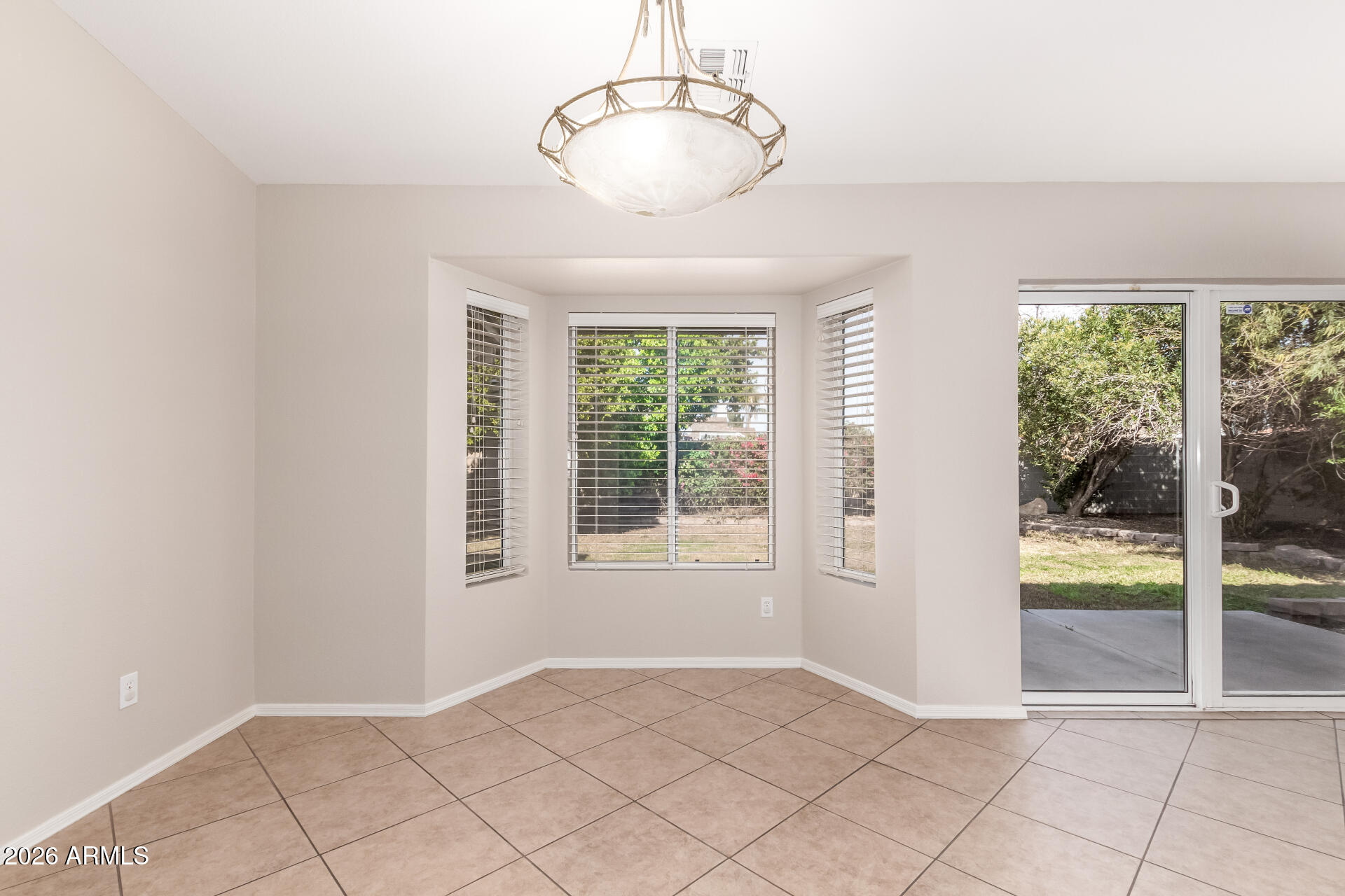 3356 E ROSEMONTE Drive