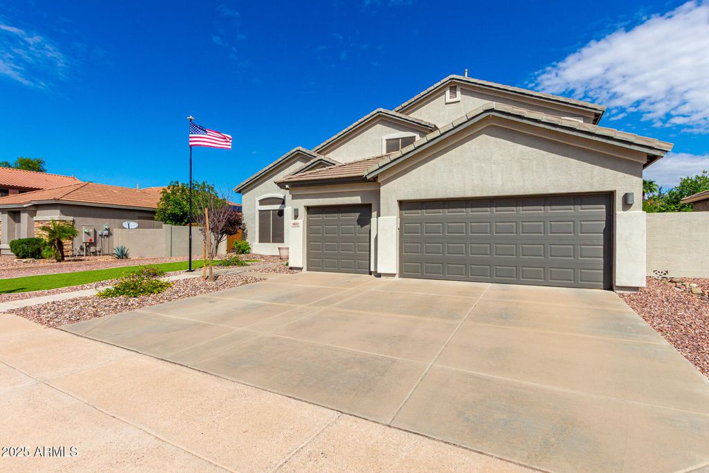 Photo of 9822 E Lompoc Avenue, Mesa, AZ 85209 (MLS # 6931808)