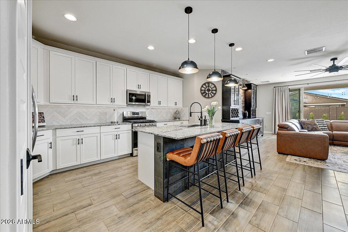 2053 W LONESOME Trail