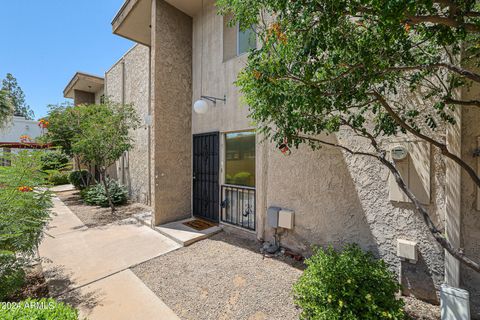 Condominium in Phoenix AZ 6348 7th Avenue.jpg