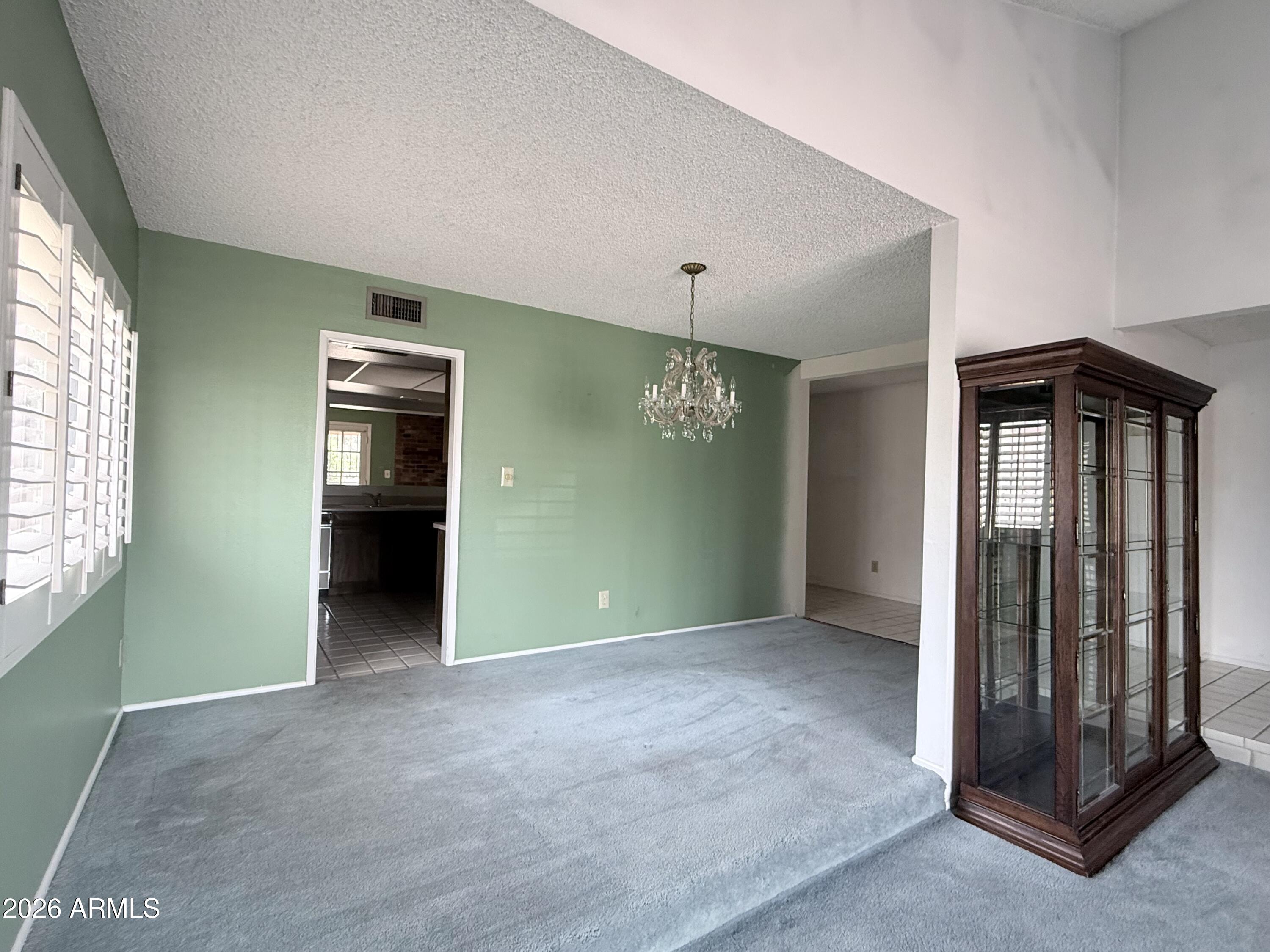 4525 W GARDENIA Avenue