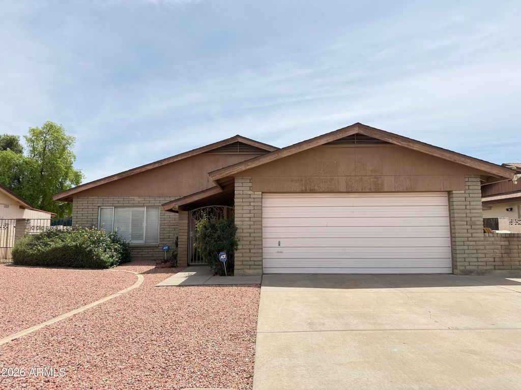 Photo of 4525 W Gardenia Avenue, Glendale, AZ 85301 (MLS # 7019733)