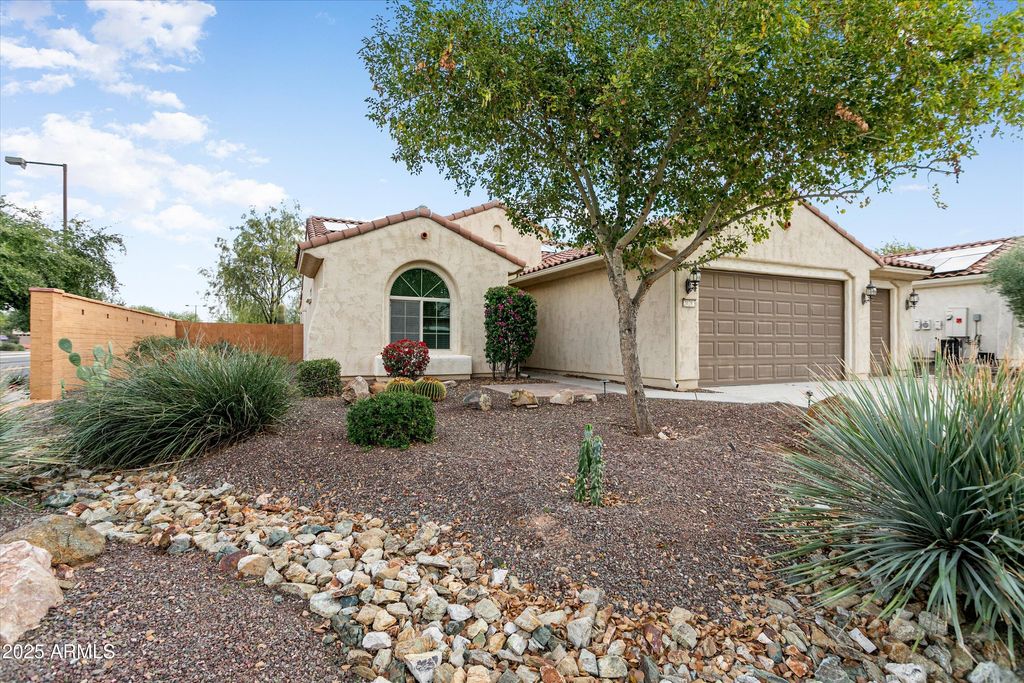 Photo of 20289 N 268th Avenue, Buckeye, AZ 85396 (MLS # 6961213)