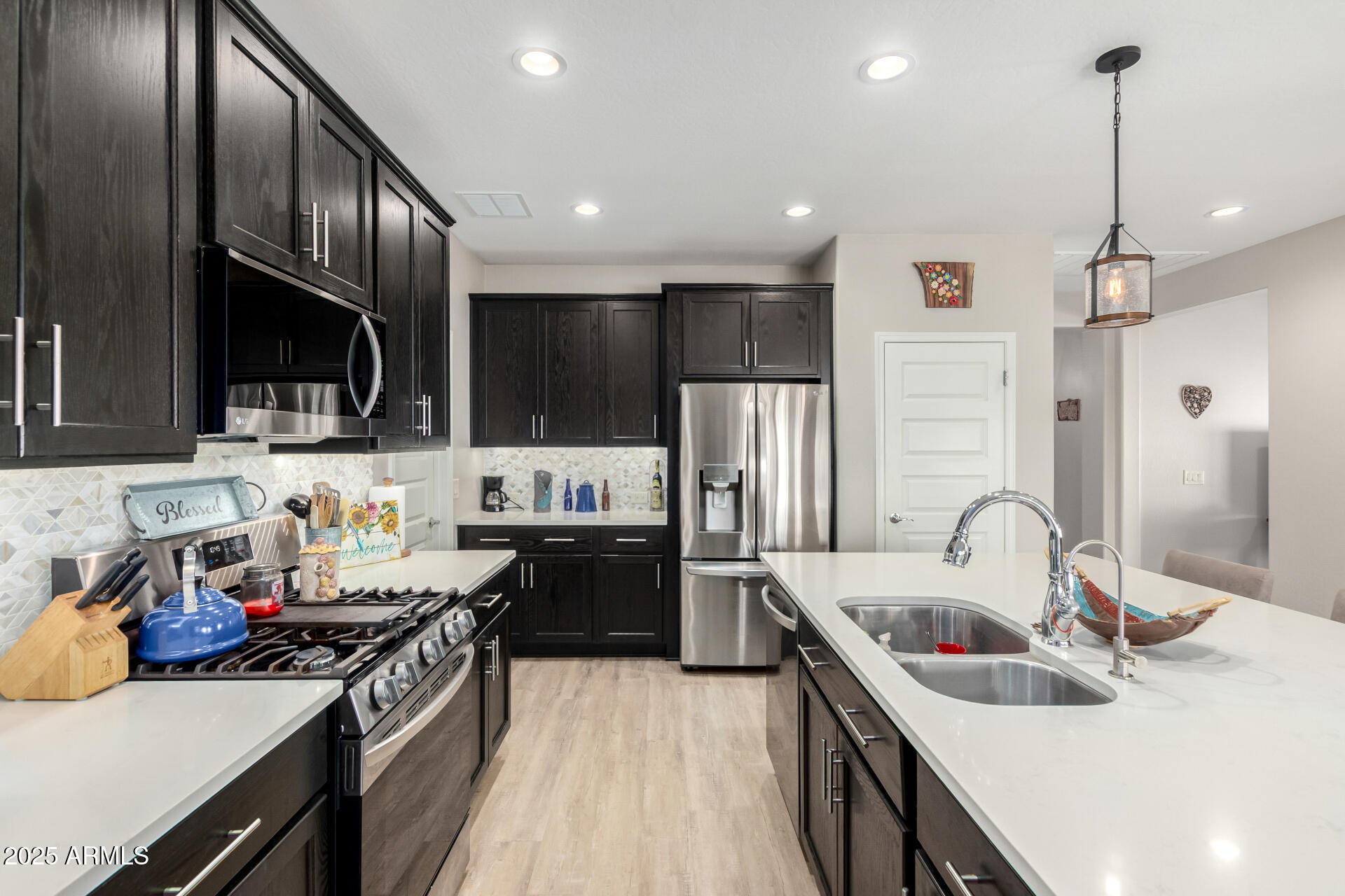 5781 N COYOTE HILL Road