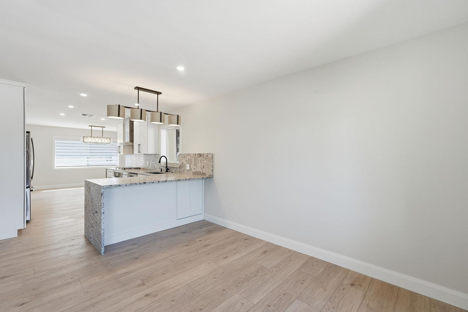 6819 E Paradise Parkway