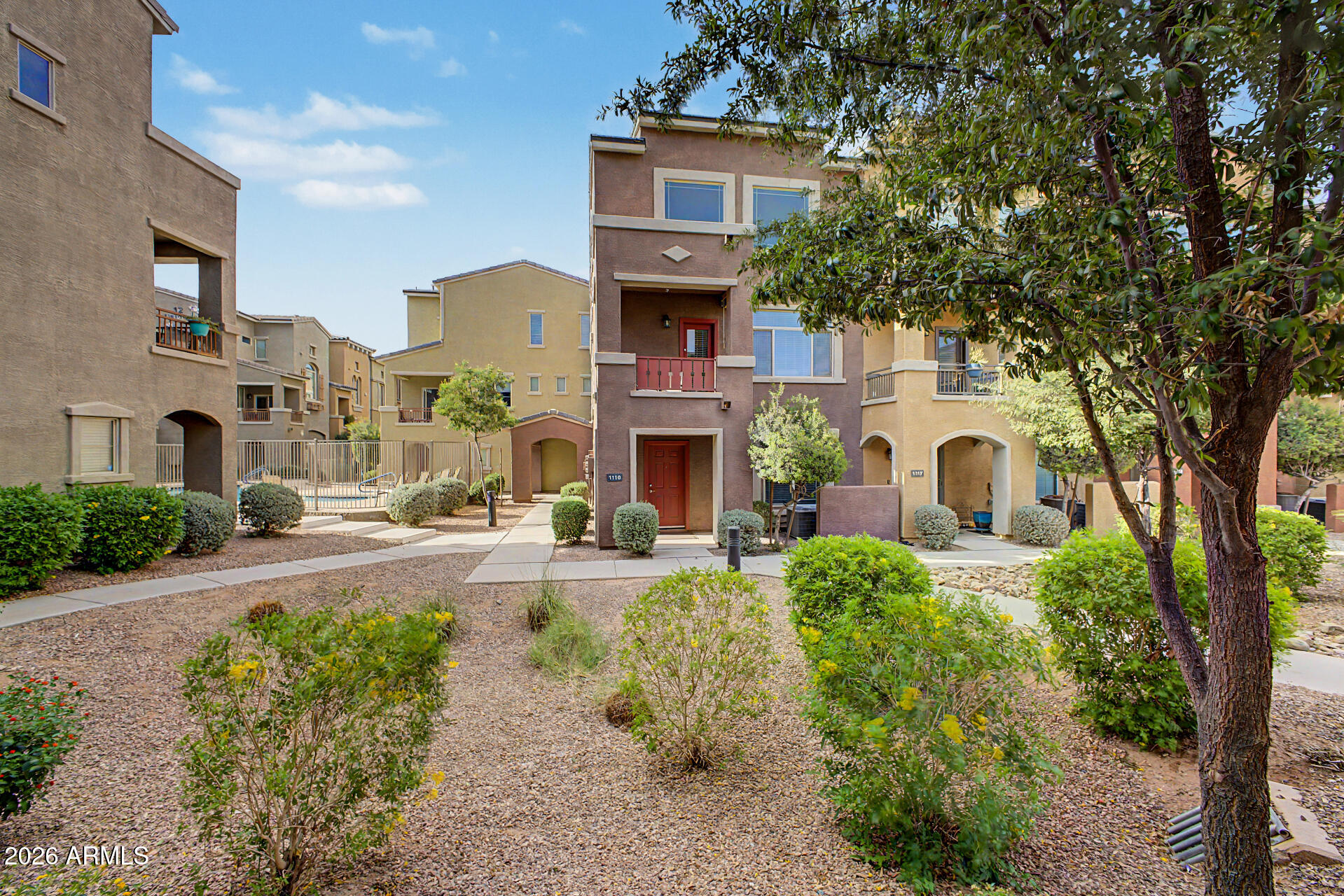 240 W JUNIPER Avenue 1116