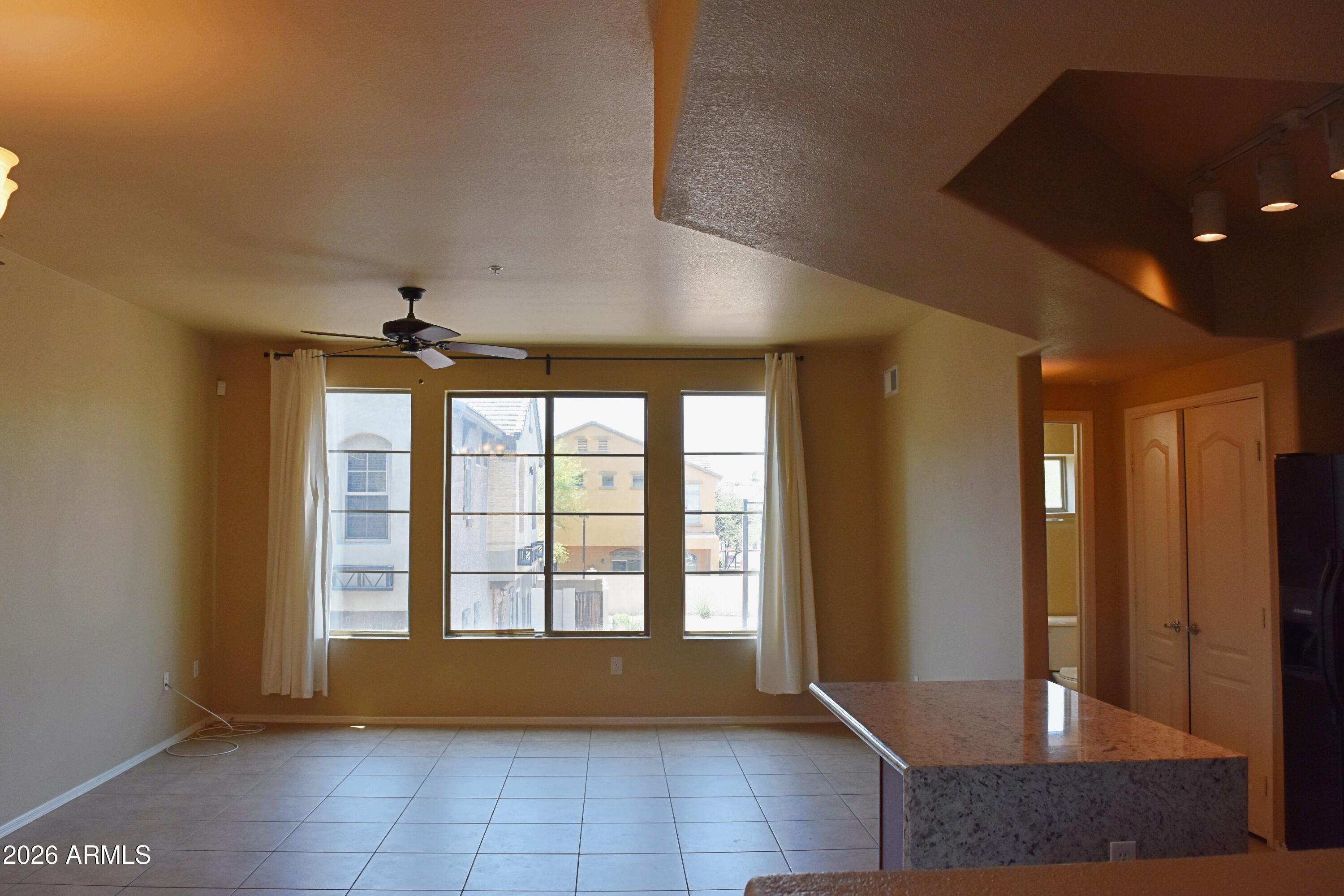 2401 E RIO SALADO Parkway 1120