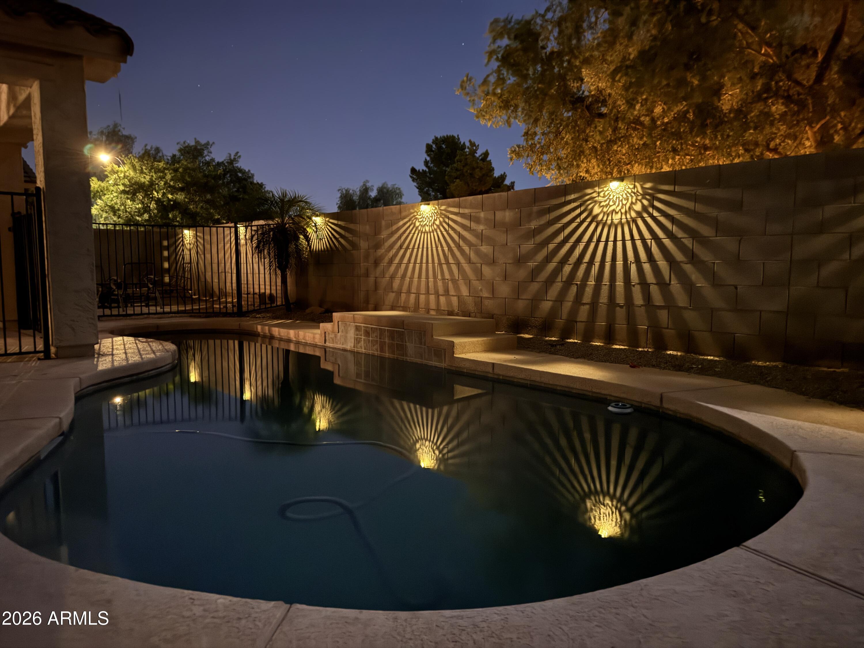 SUN GROVES - Residential