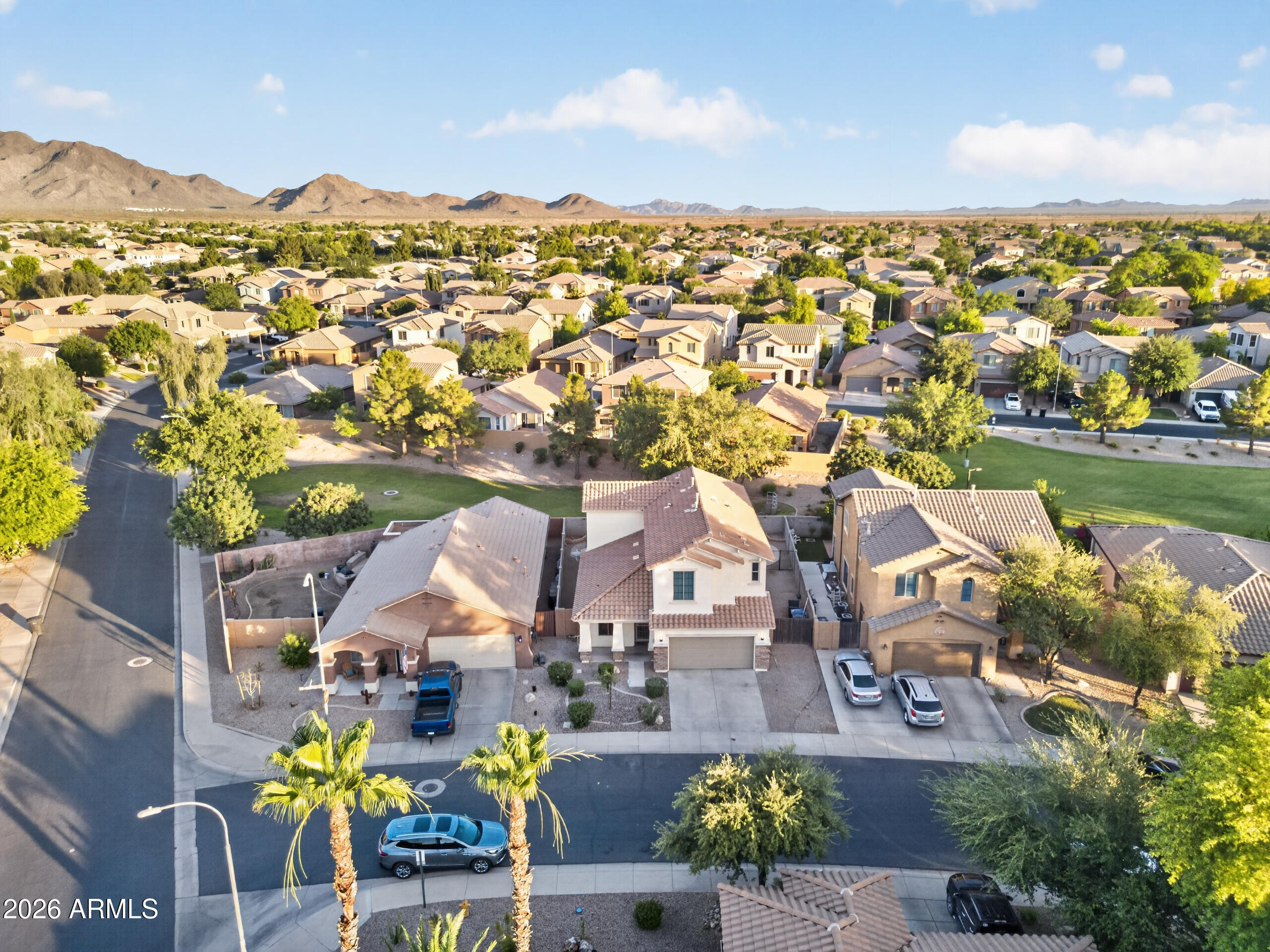 SUN GROVES - Residential