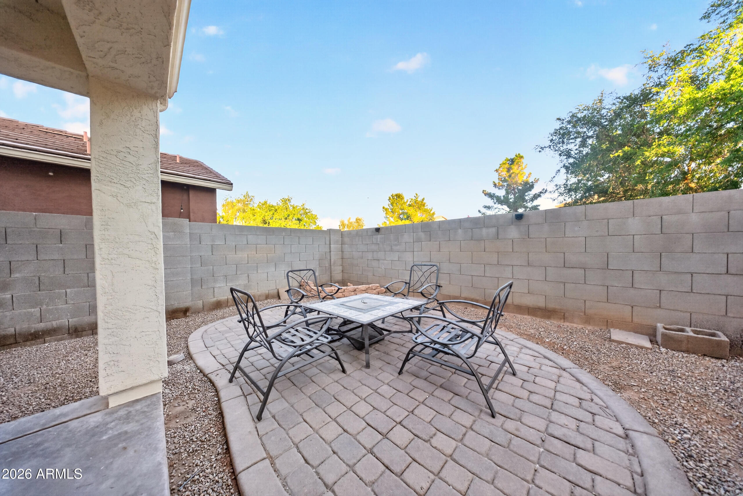 SUN GROVES - Residential