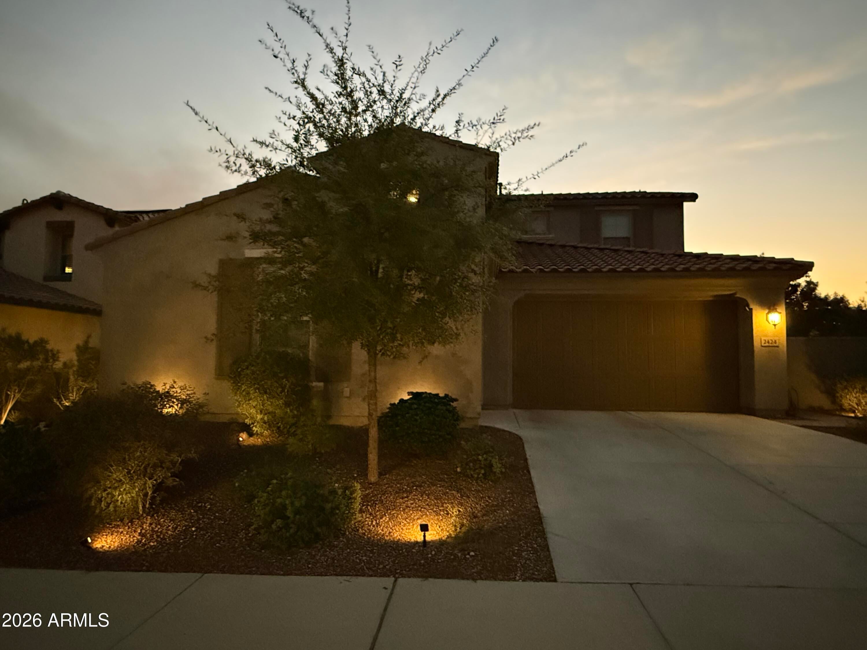 2424 N ACACIA Way