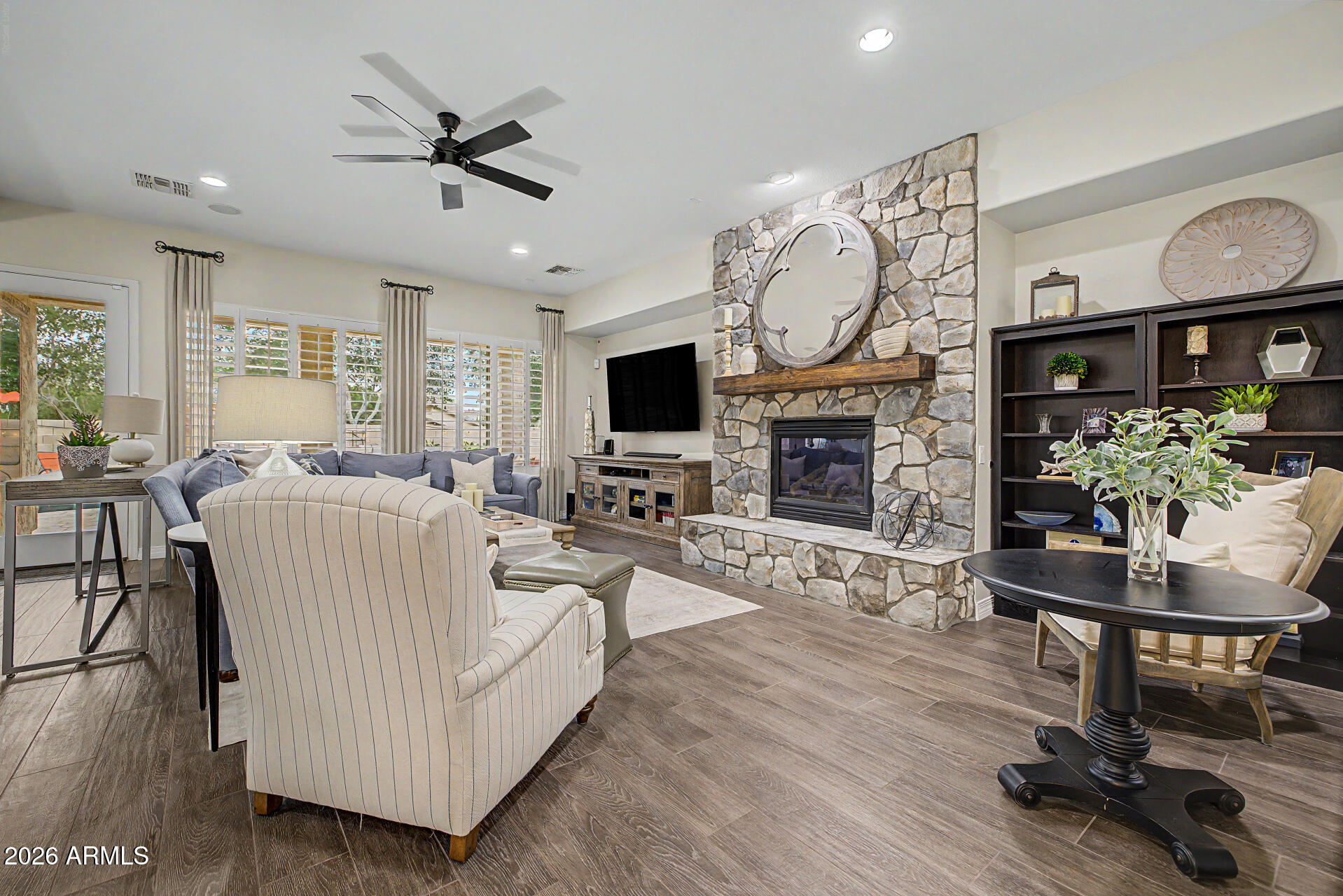 3552 E GRAND CANYON Place