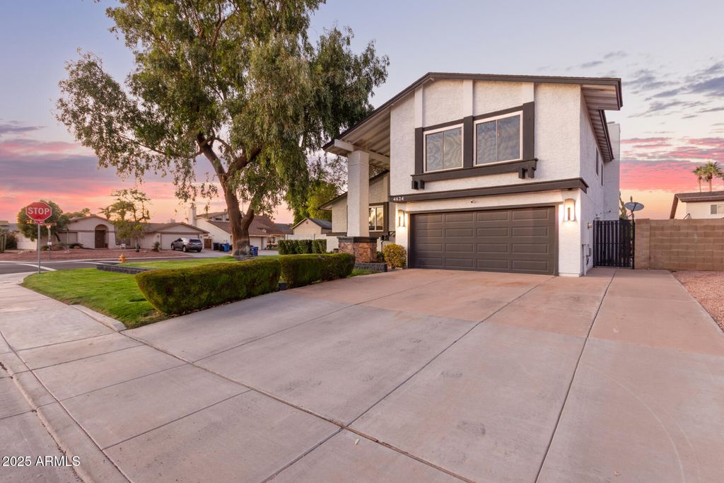 Photo of 4624 W Boston Street, Chandler, AZ 85226 (MLS # 6987811)