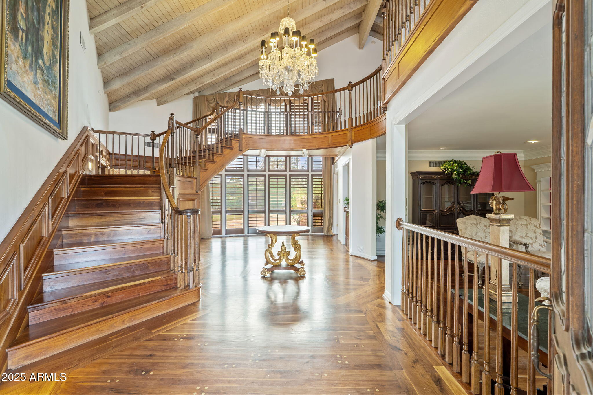211 W KALER Drive
