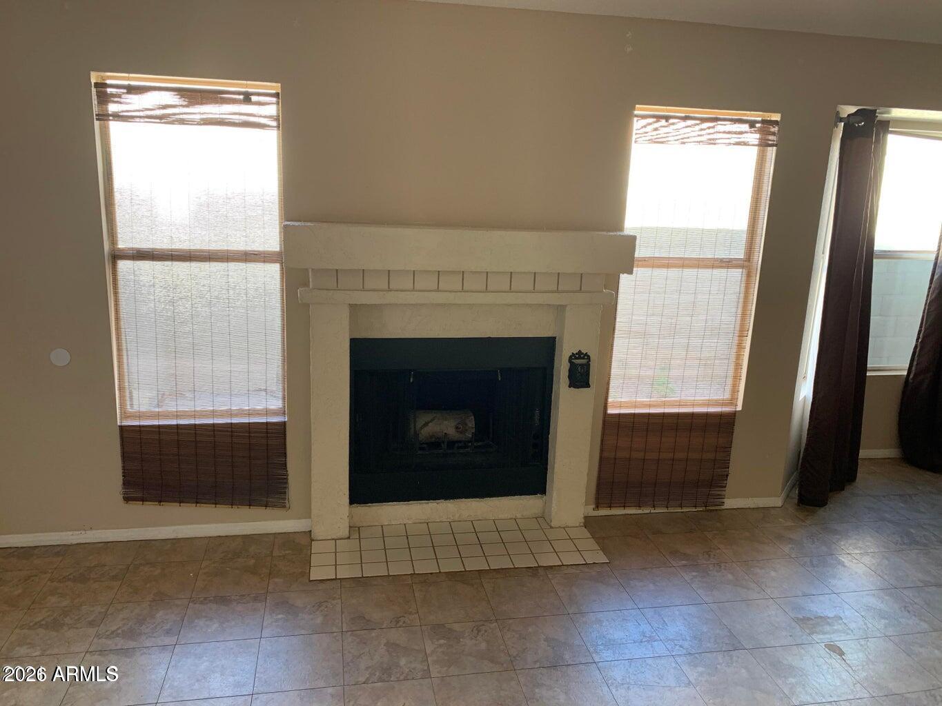 4043 W CAMINO DEL RIO --