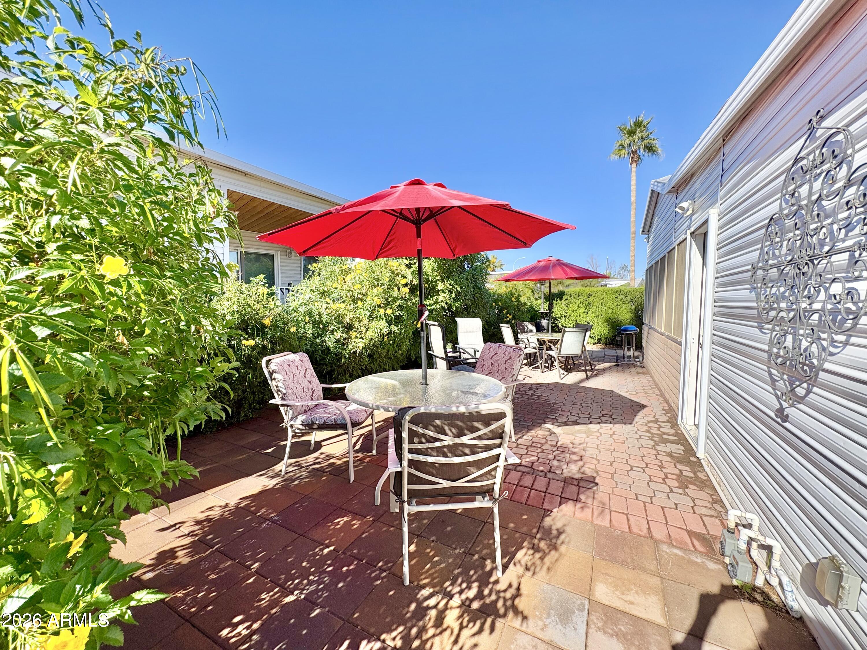 111 S GREENFIELD Road 589