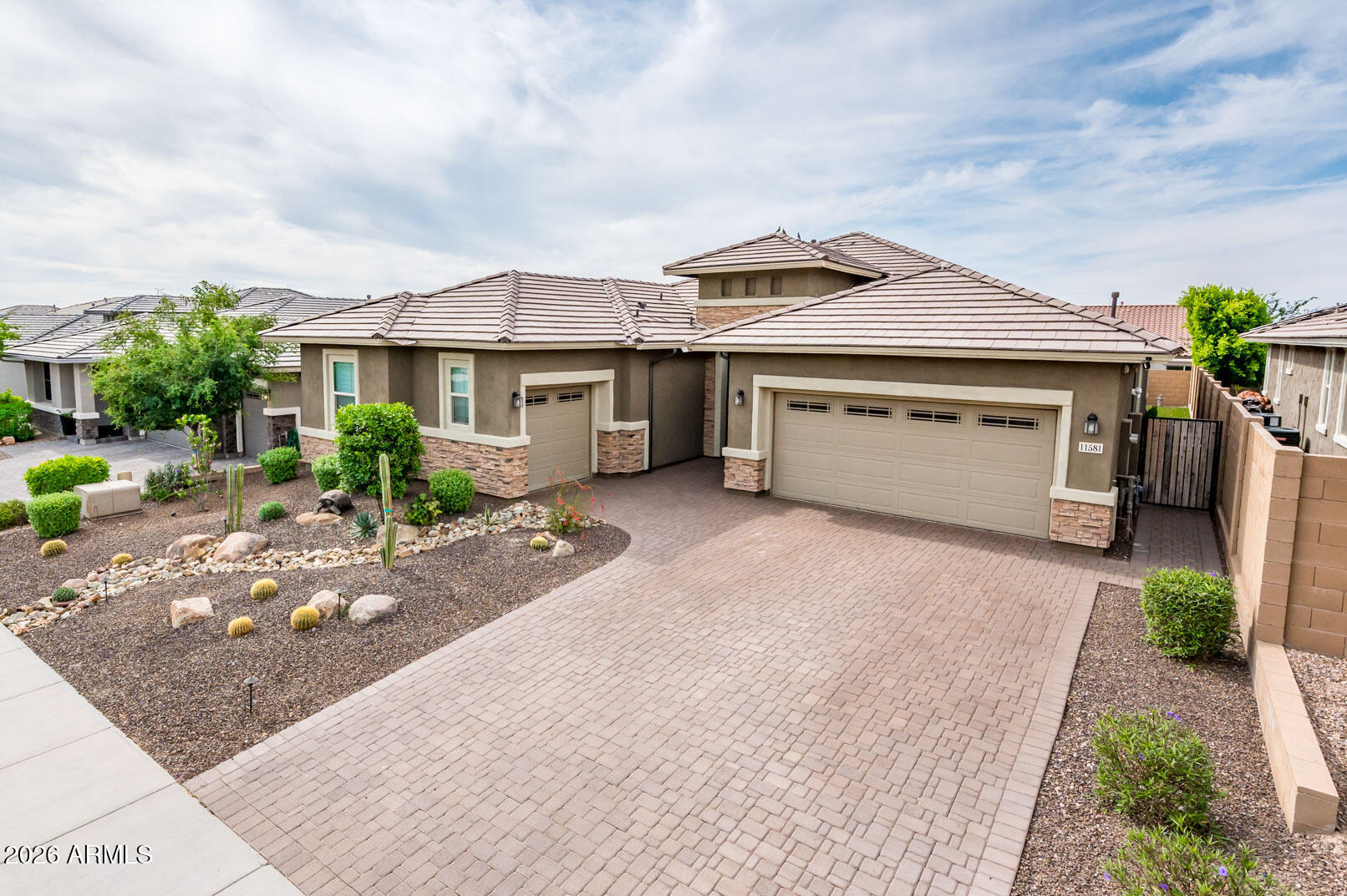 11581 W RED HAWK Drive