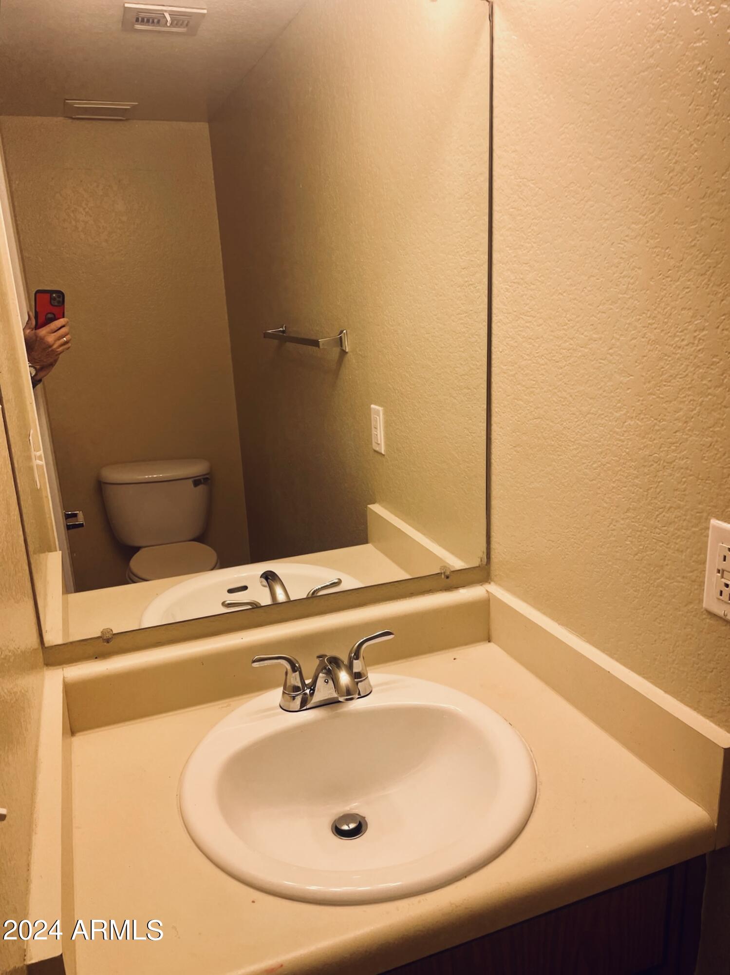 2846 E KATHLEEN Road 103