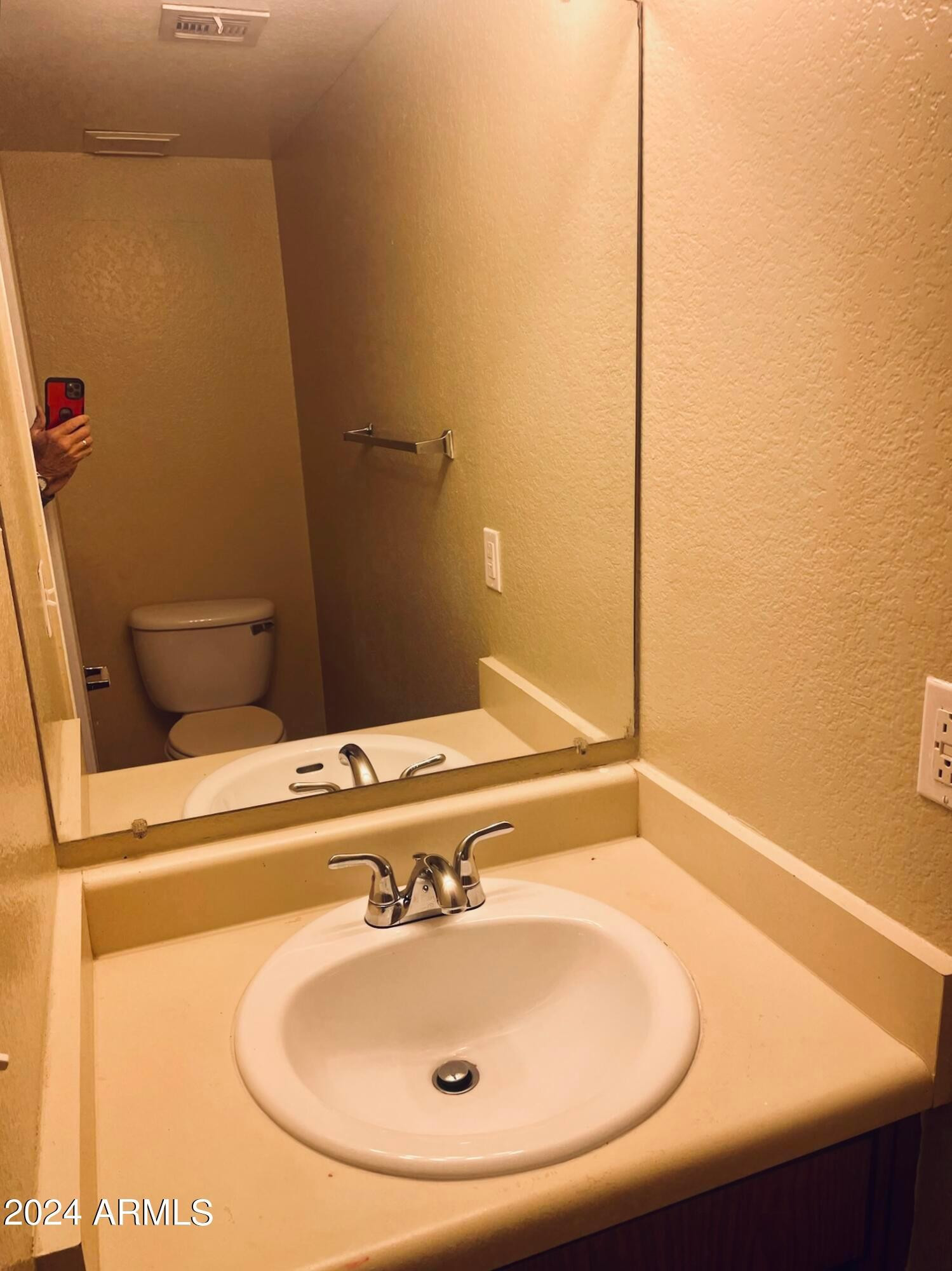 2846 E Kathleen Road Apt 103