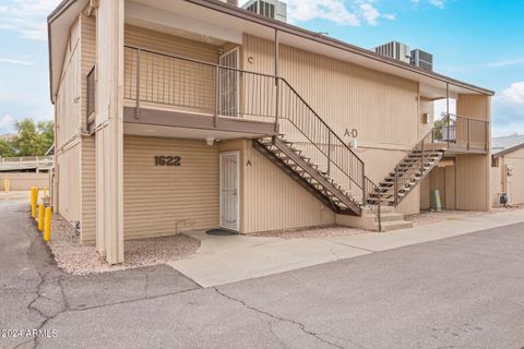 Condominium in Phoenix AZ 1622 CAMPBELL Avenue.jpg