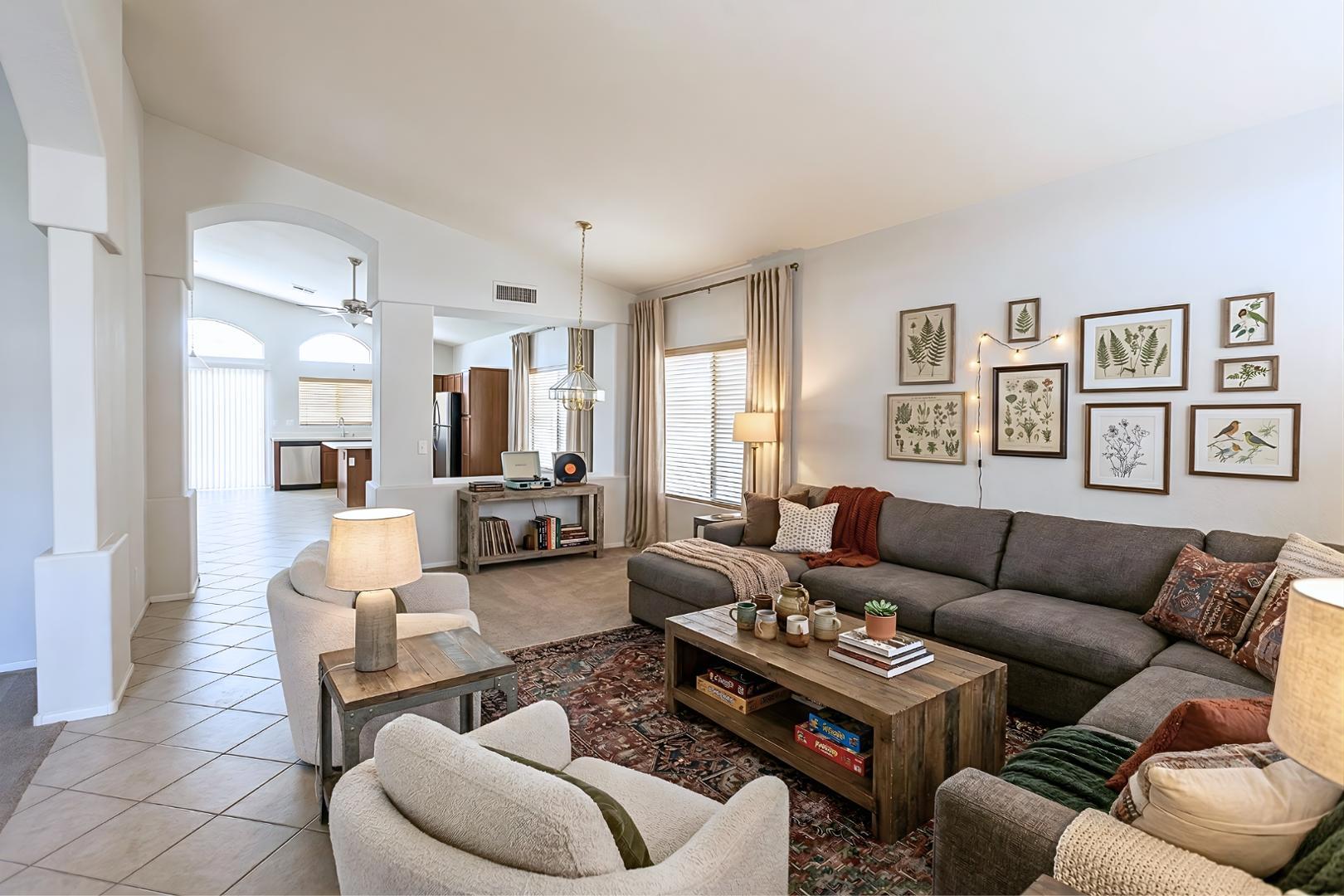 1107 W Whitten Street